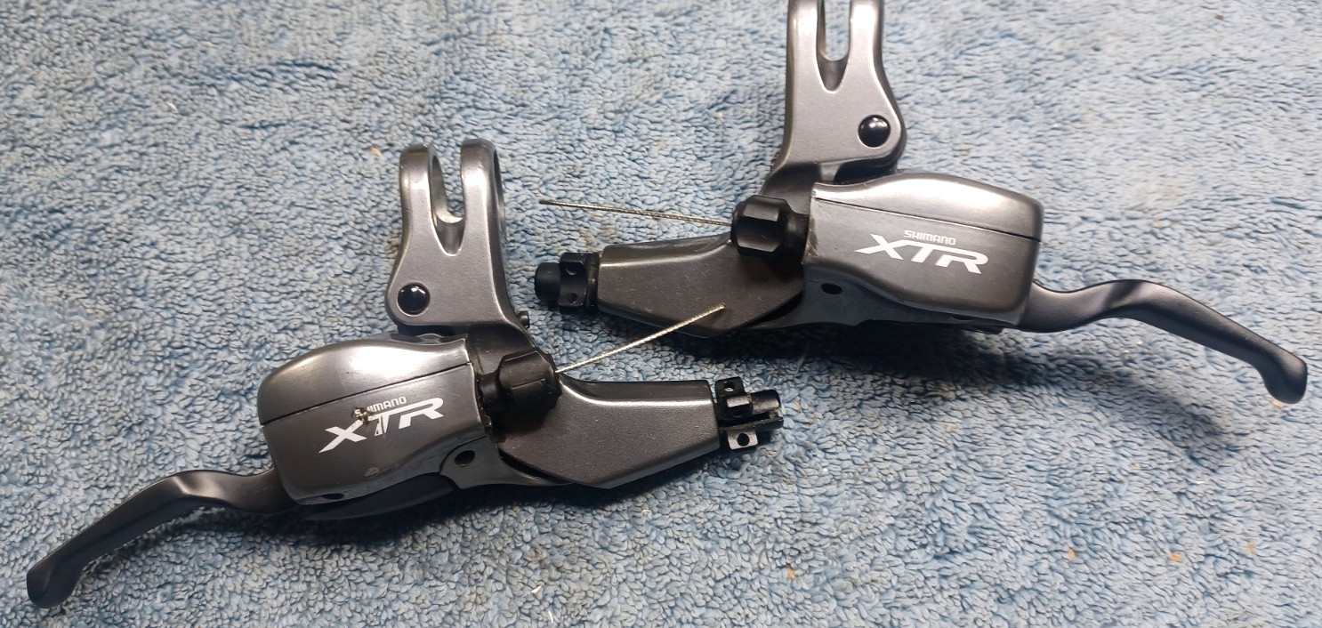 used, Shimano XTR ST-M960 Integrated 3×9, Bicycle trigger shifters/brake levers