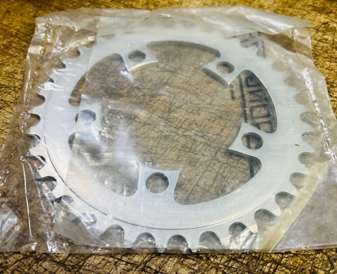 Stronglight Model 99 – 34 Tooth chainring – 86BCD – Rare – NOS / NEW – 34T
