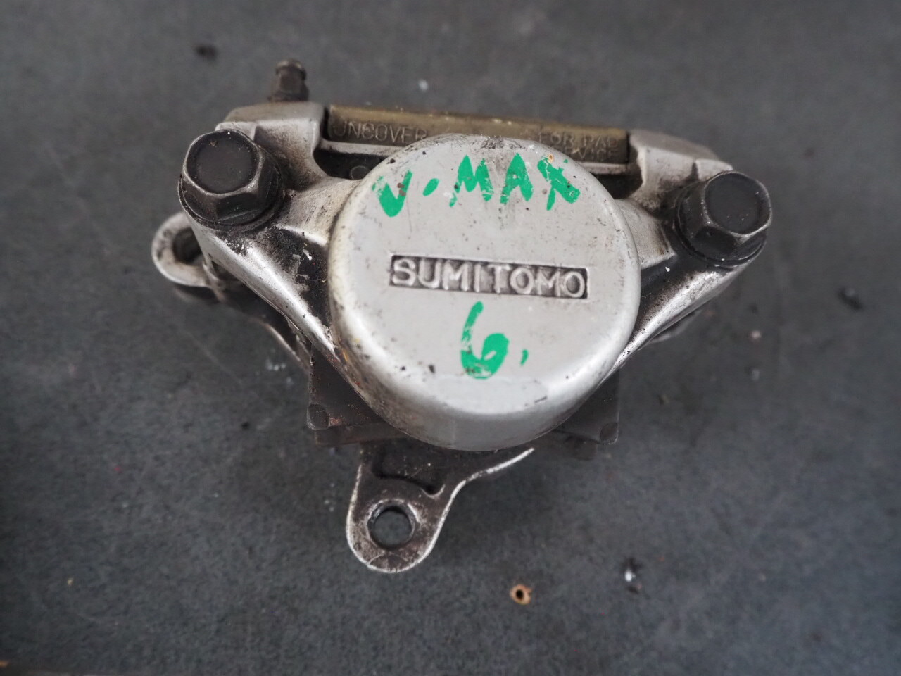 CALIPER, FR BRAKE RH YAMAHA V-MAX 1989 1FK-25810-02 14436