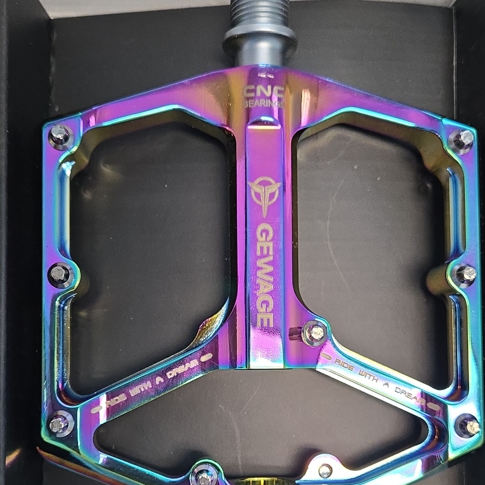 Gewage GE-324 Multicolor Alloy Flat Platform Bicycle Pedals