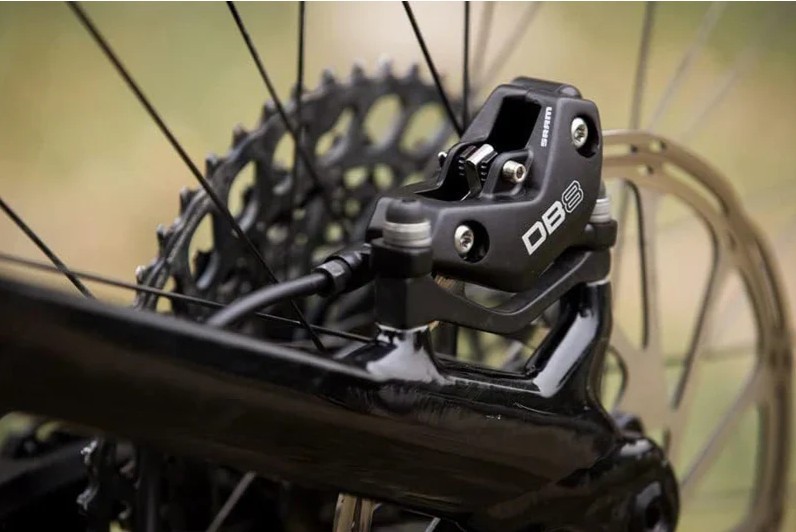 LIMITED TIME OFFER – SRAM DB8 4 Piston Brake Set | 900mm/1800mm