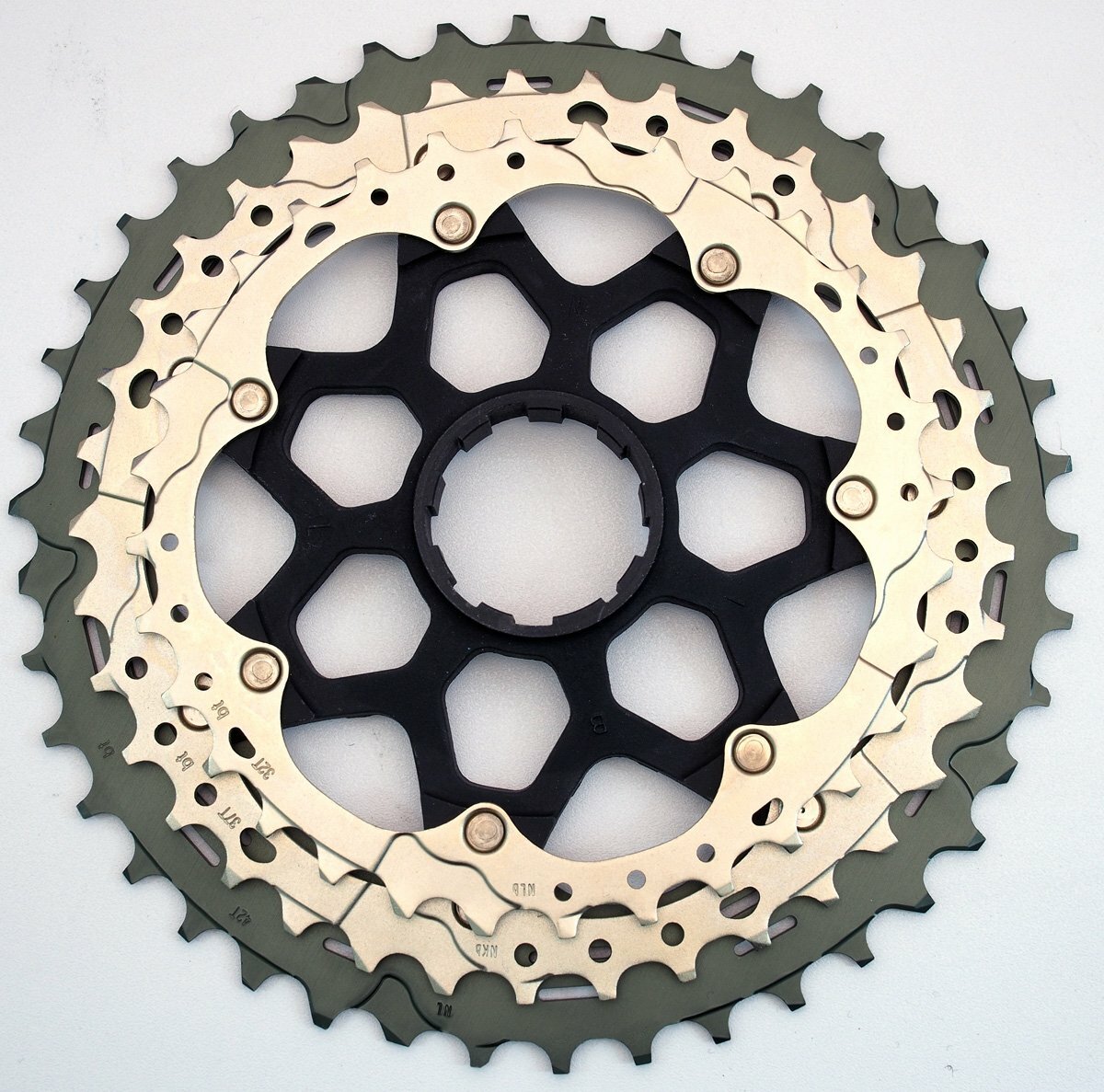 SHIMANO XT CS-M8000 11 Speed Sprocket Wheel 32-37-42T Cog/Gear Unit For 11-42T
