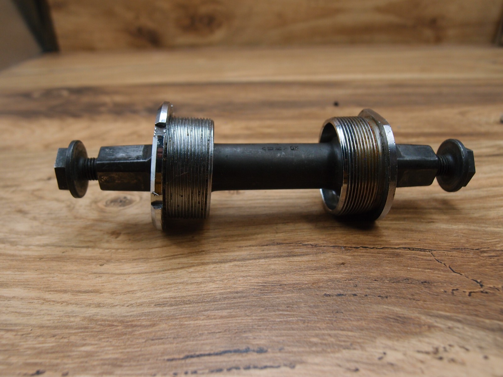 bottom bracket Shimano 600 Arabesque VIA Japa One Key Release 116 mm BSA / 68 mm