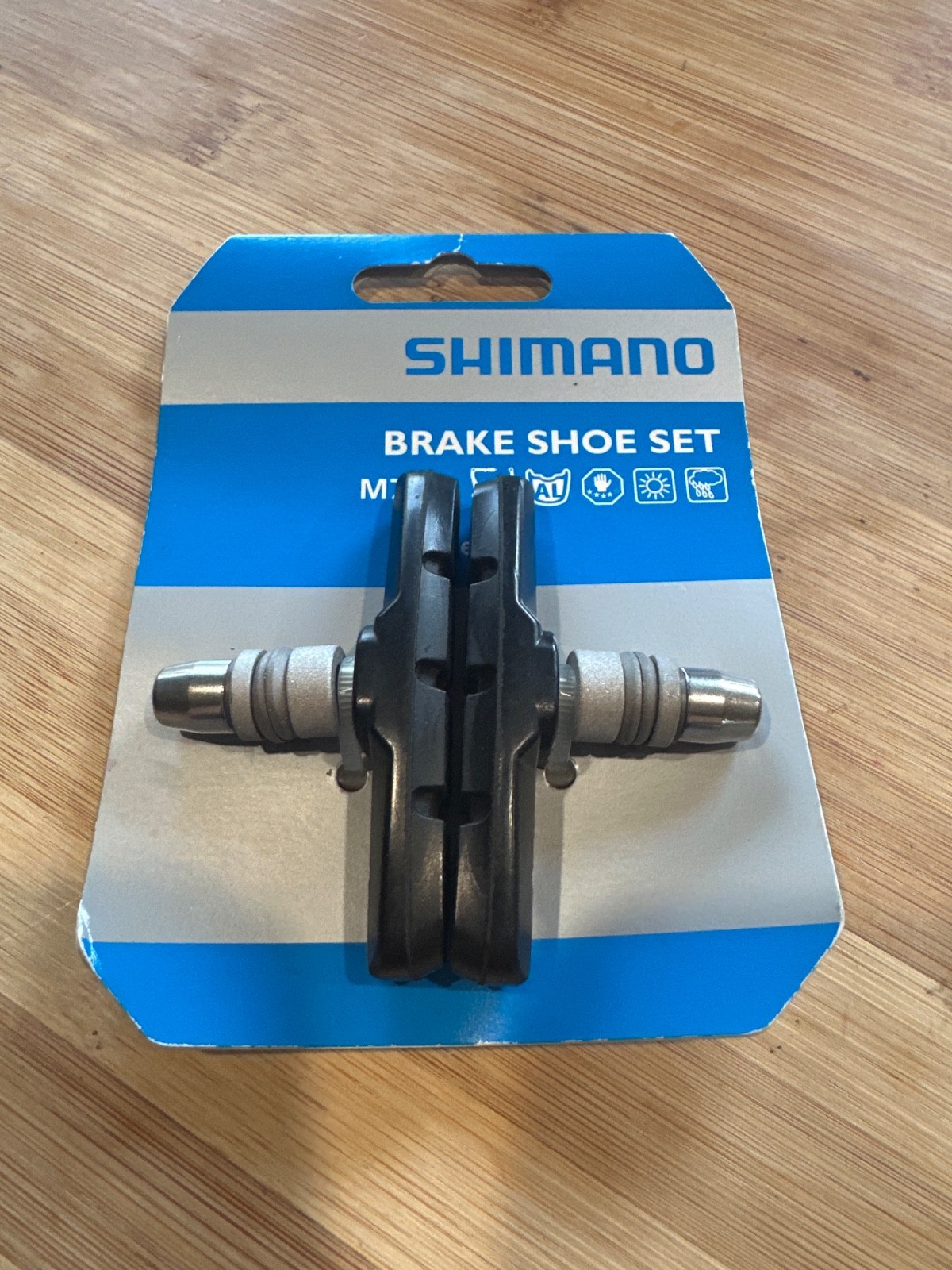 Shimano Brake Shoe And Nut Set / M70T3/One Pair Lx Dx/ Shoe Set Made In Malaysia
