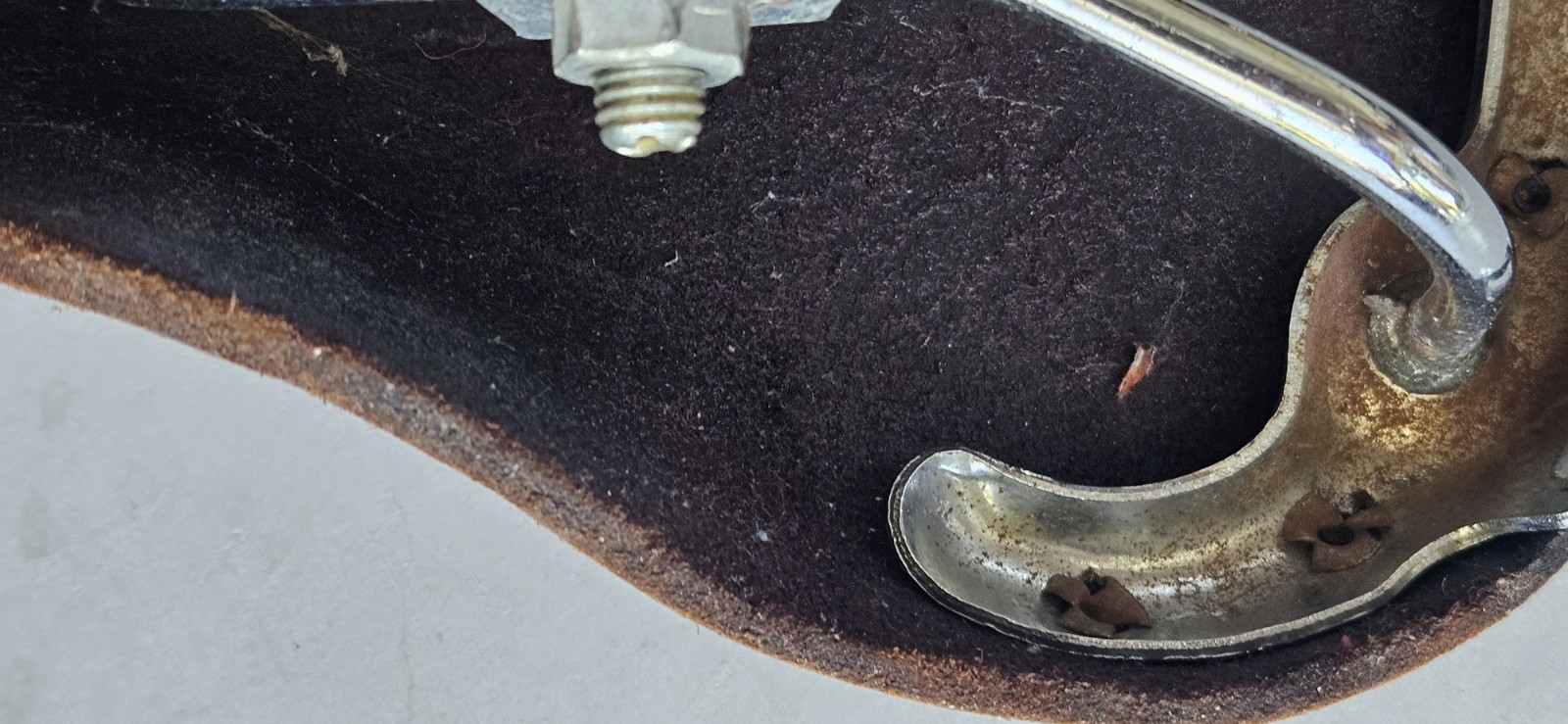 Vintage Brooks Professional Seat Saddle Leather Copper Rivet Button England Made
