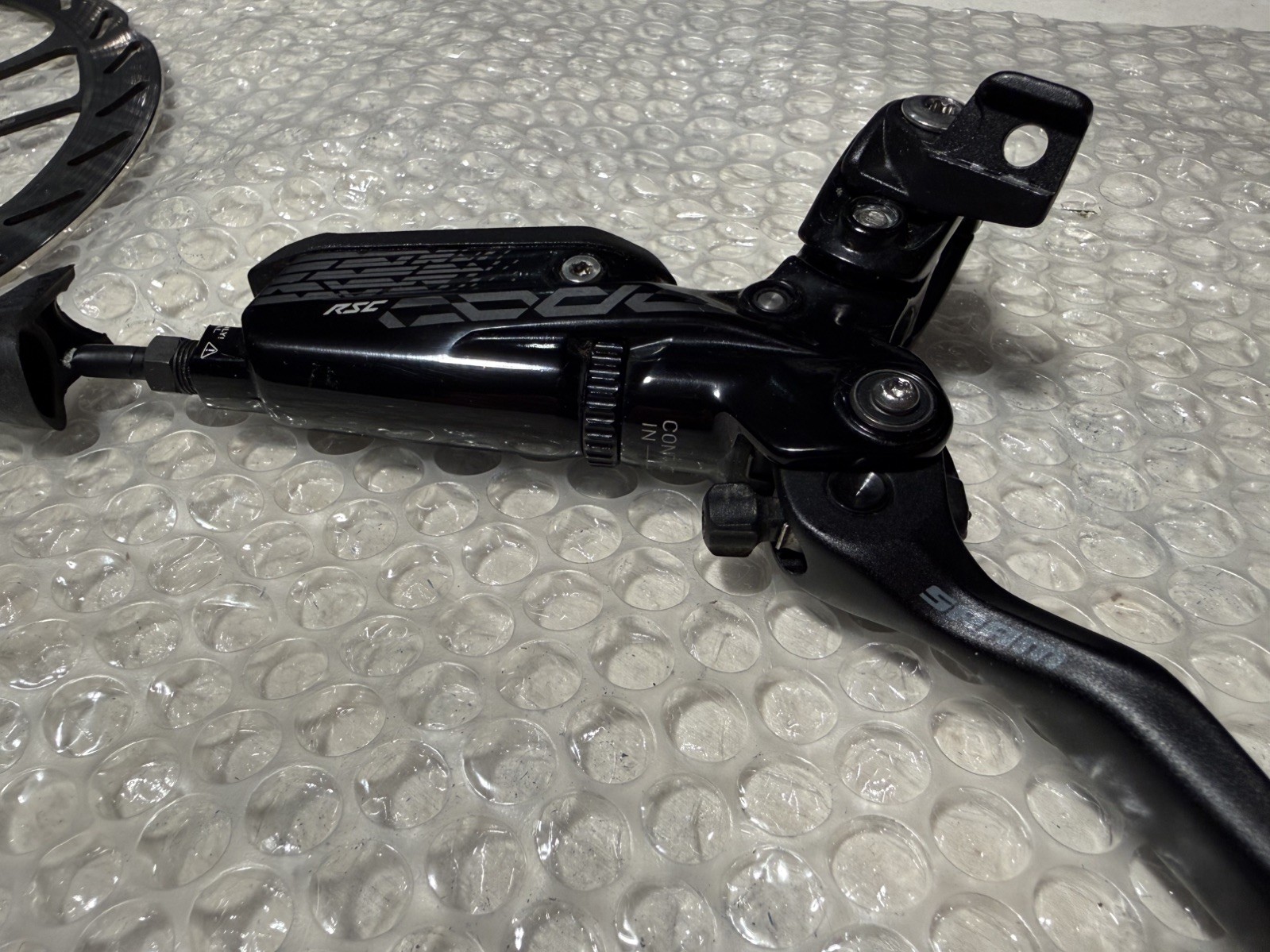 SRAM Code RSC Right Rear Brake & HS2 200mm Rotor, 1525mm usable Hose