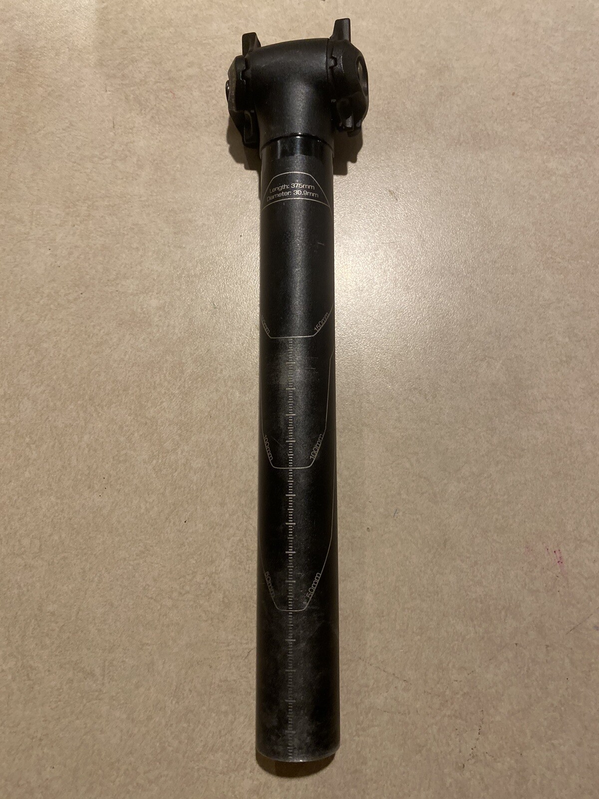 Giant Contact SL Seat Post 30.9mm x 231mm – Used Black