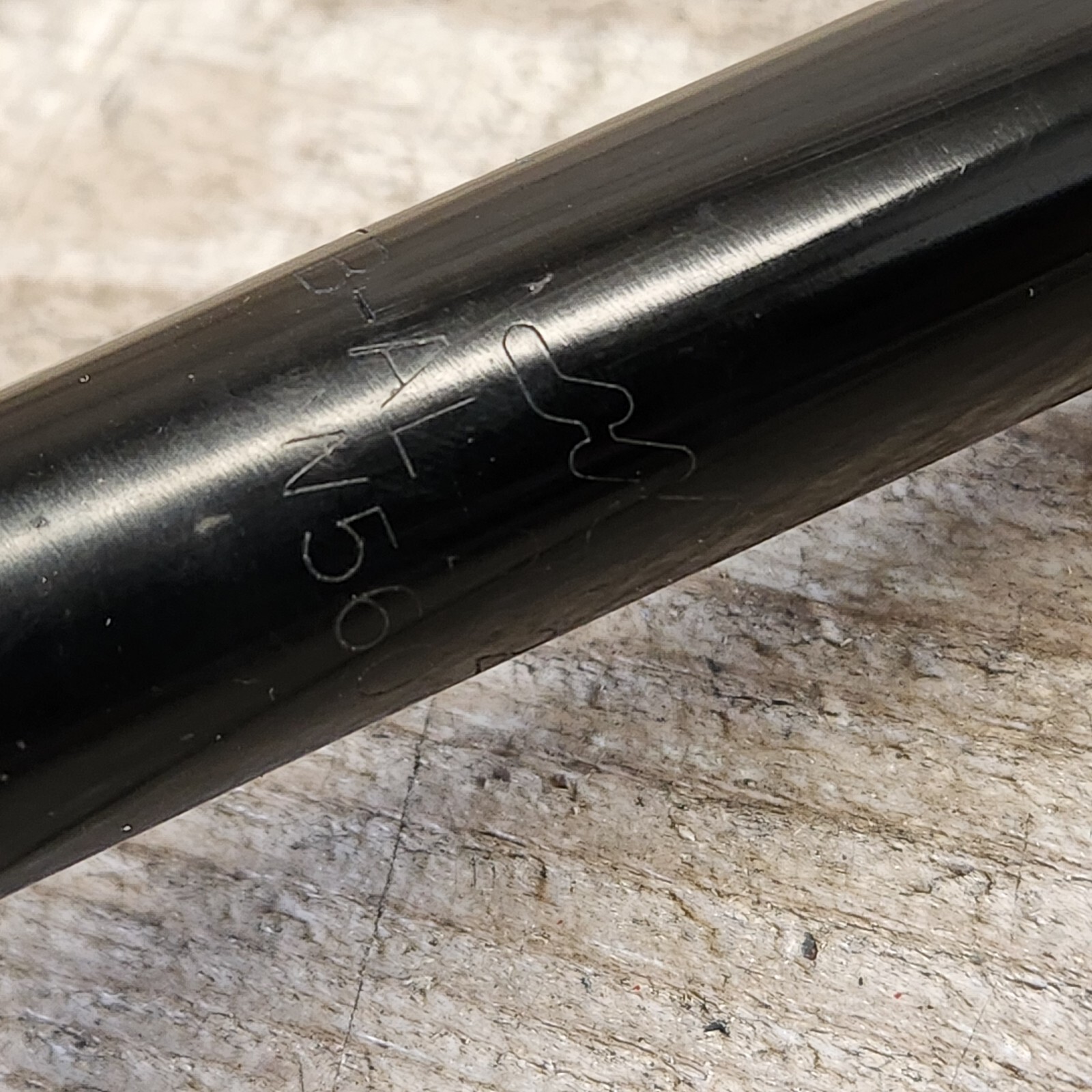 NL Black Alloy Flat MTB Handlebar 570mm x 25.4mm Mountain Bike