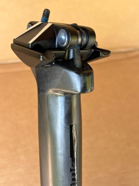 BMC bicycle carbon D shaped seat post 380mm straight SLR 01 seatpost