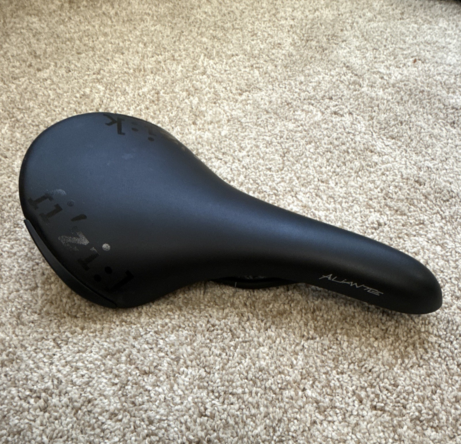 Fizik Aliante Road Bike Racing Saddle/Seat, Black, Synthetic