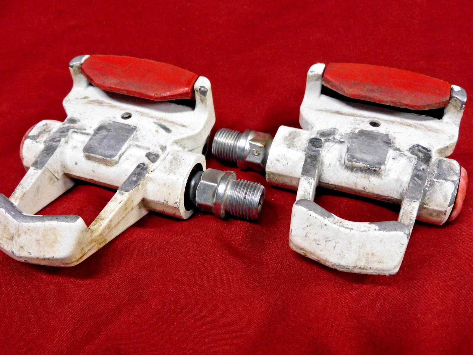 Retro Vintage Look PP76 Left & Right Clipless Pedals 9/16 x 20 no Cleats