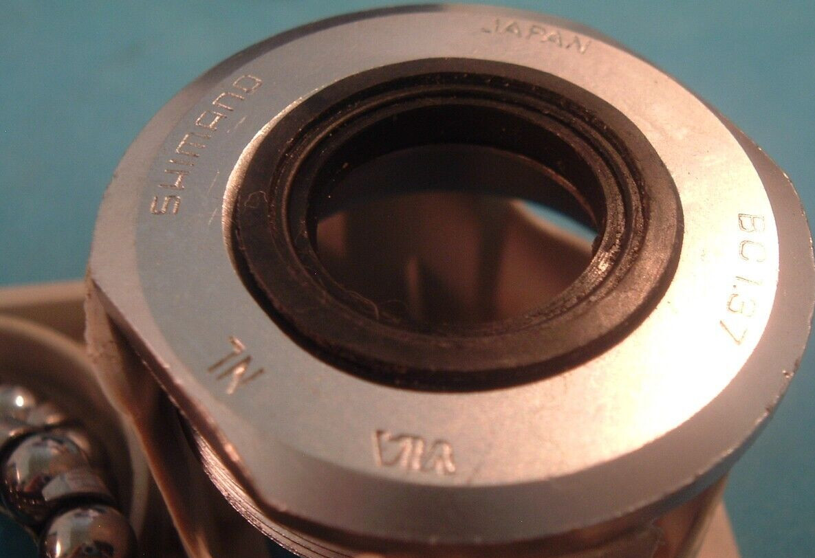 Shimano 600 Ultegra 68x 113MM BB-6400 Road Bottom Bracket-English- Near-Mint-
