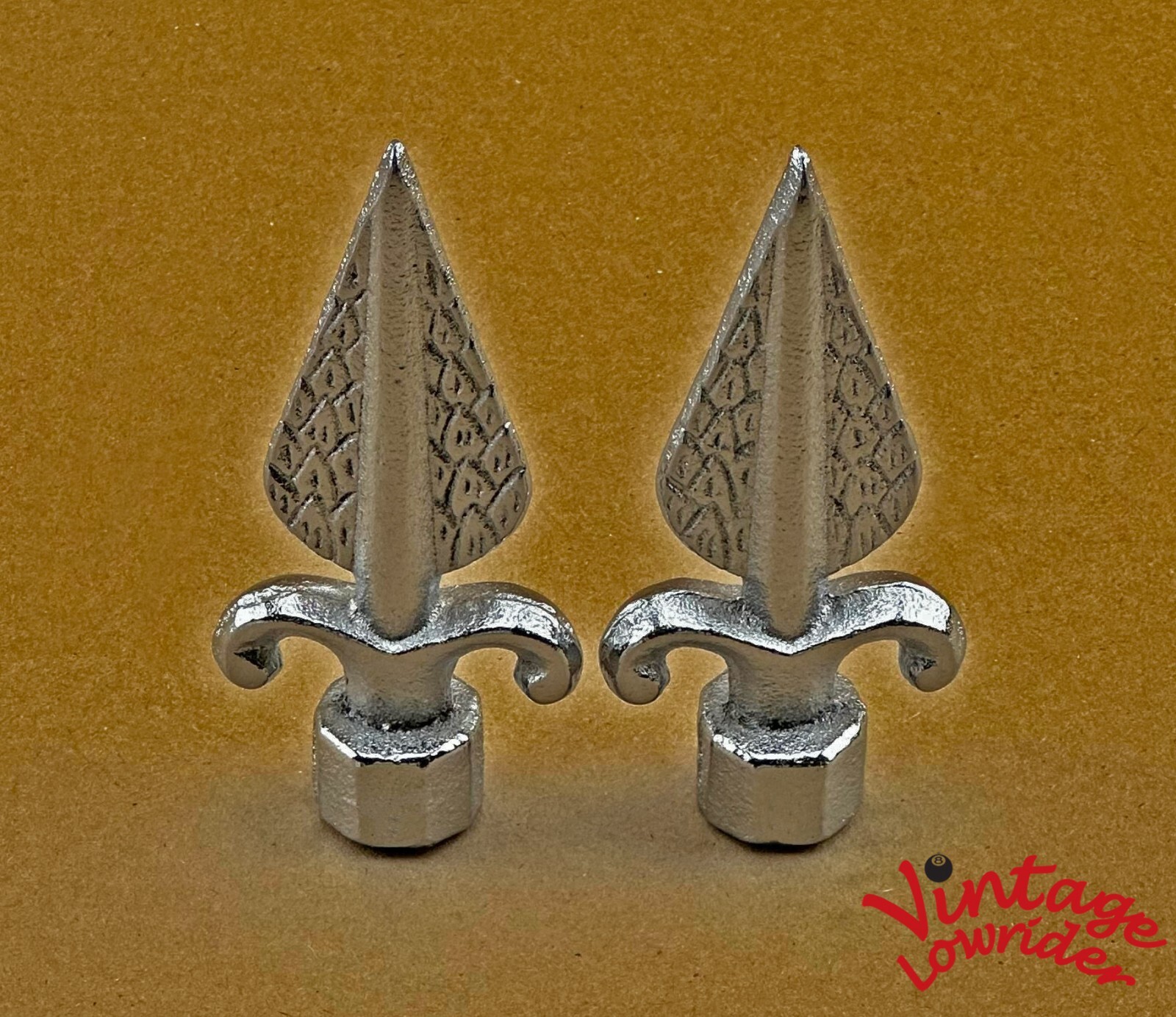NEW! 24T VINTAGE LOWRIDER STEEL ARROW STYLE BICYCLE PEGS IN CHROME FITS 3/8 AXLE