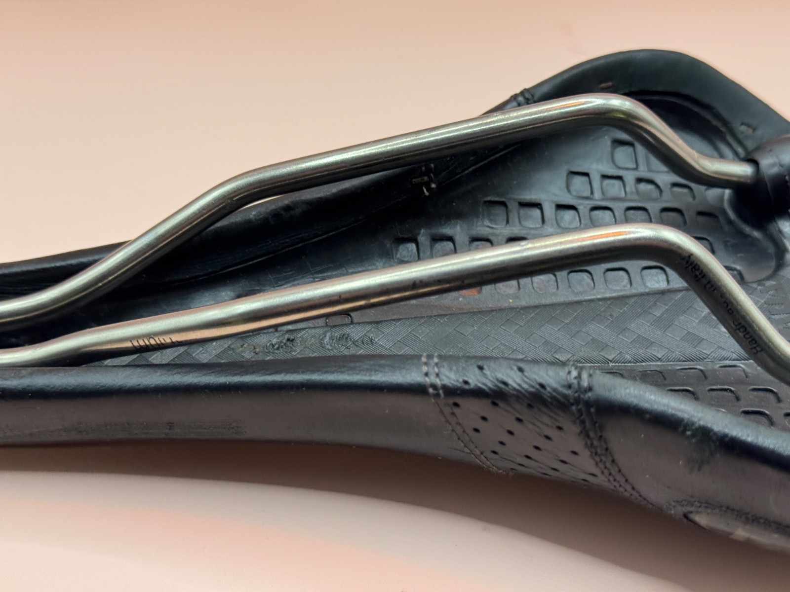 SELLE ITALIA FLITE SADDLE GENUINE GEL TITANIUM STAYS 295 GRAMS 143 MM X 280 MM