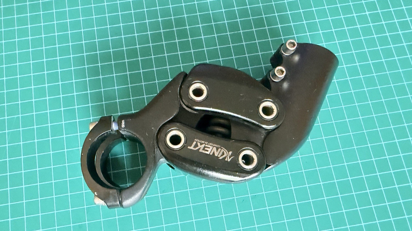 Kinekt Suspension Bicycle Stem Shock Absorbing Stem Black Used Nice Shape!