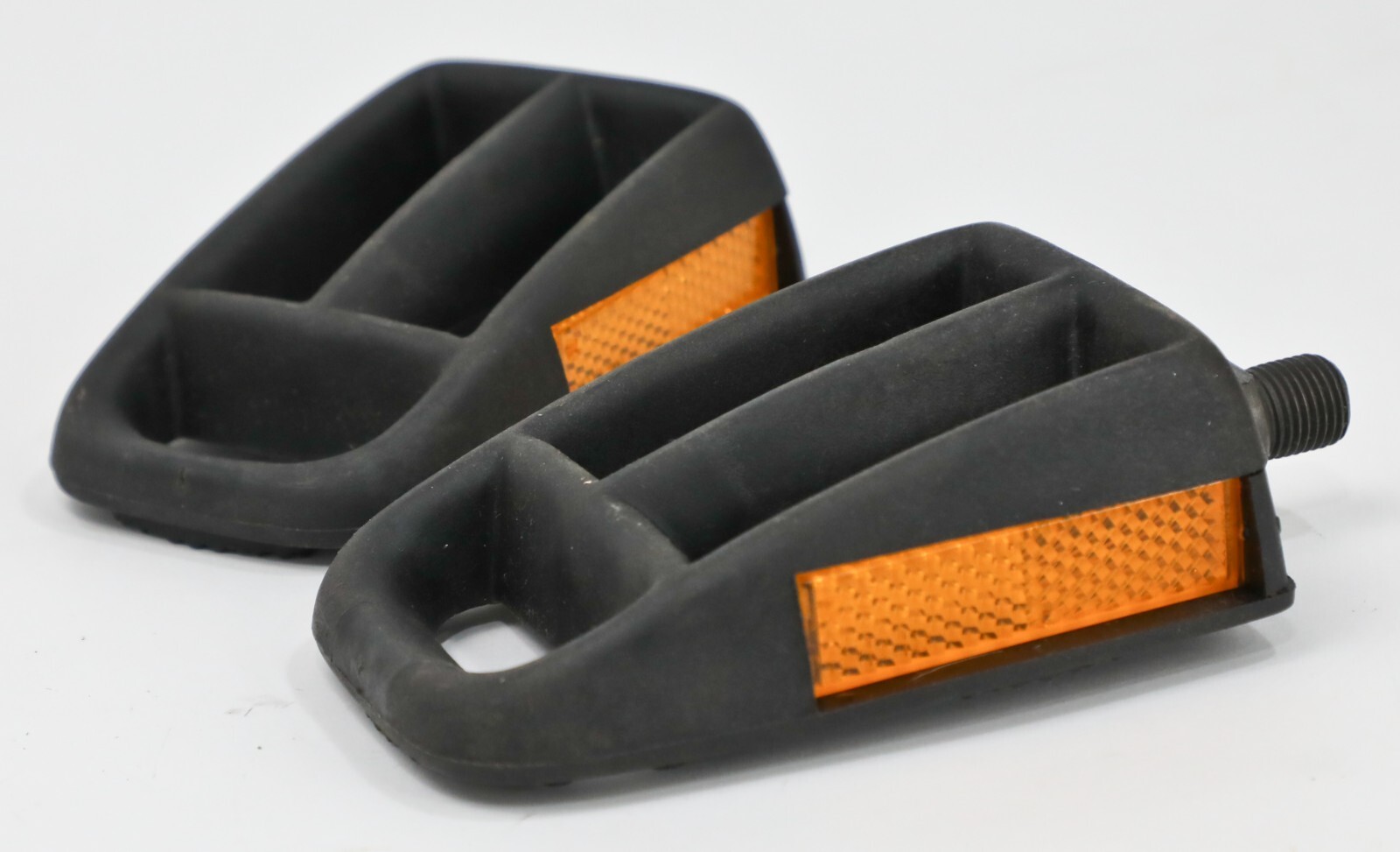 Exercise Bike Bicycle Pedals Union Wedge K10490 Germany NOS Black Rubber 1/2″