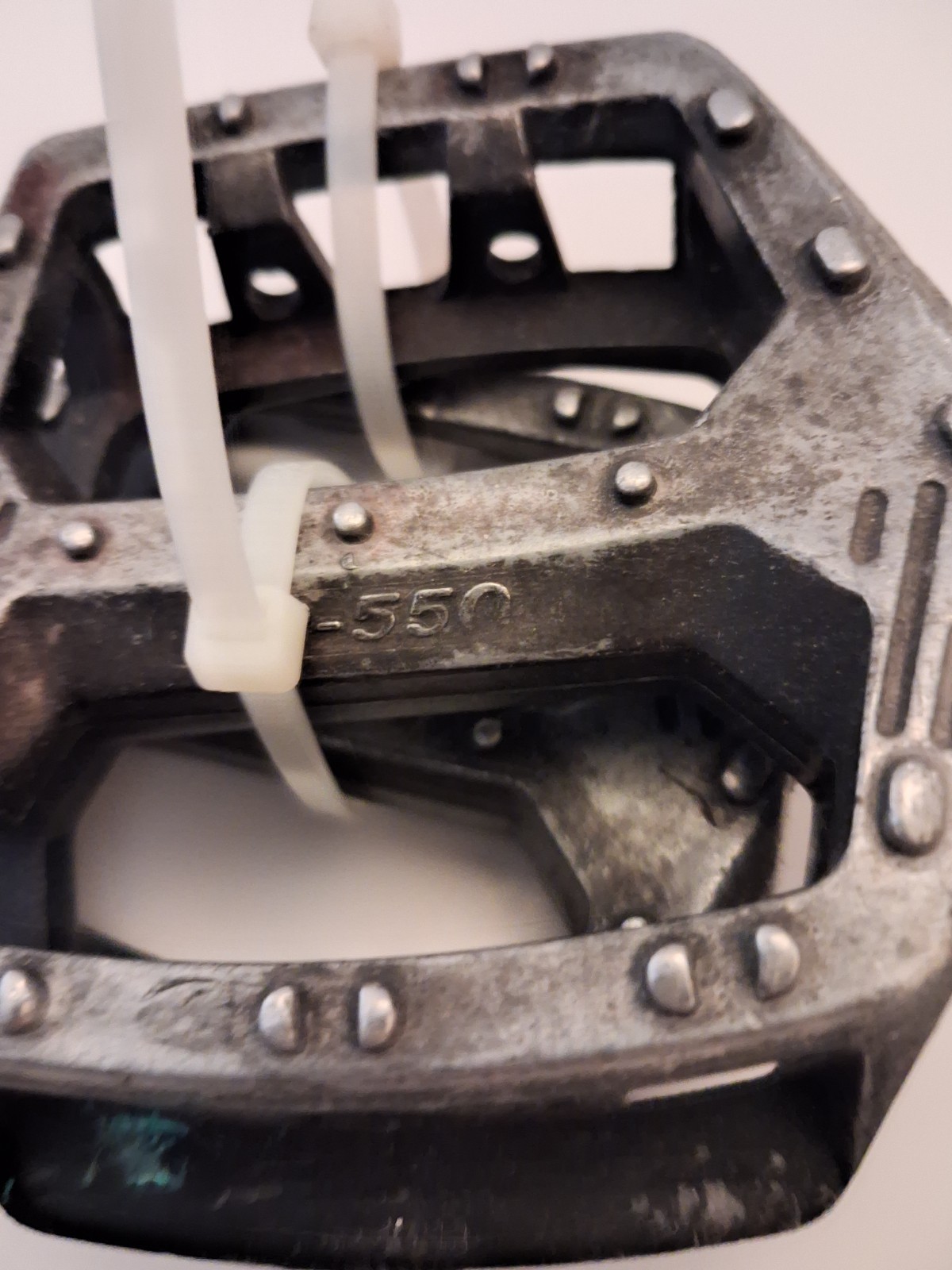Vintage 90s Bmx Vp 550 Pedals Lot Of Two Sets 1/2 Inch Black And Silver