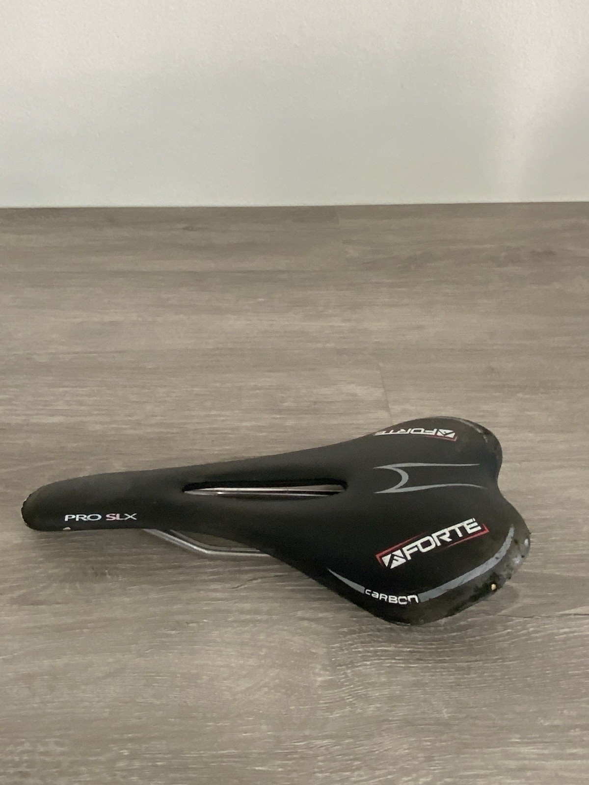 FORTE PRO SLX ROAD BIKE SADDLE TITANIUM STAYS 206 GRAMS 128 MM X 272 MM
