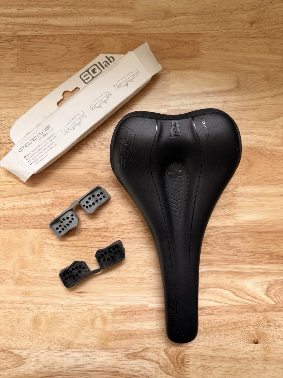 SQlab 614 Ergowave active 2.1 Gravel Bike Saddle, Black, 14 cm