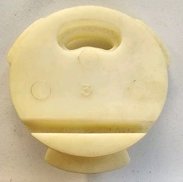 VINTAGE OLD SCHOOL RETRO CLIP PEDAL CLEAT #3 Beige