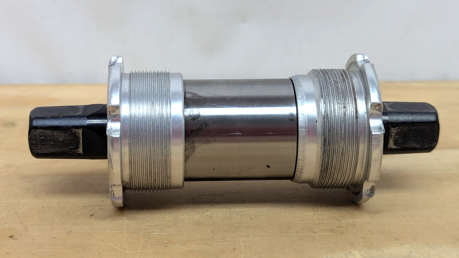 Vintage Campagnolo Bottom Bracket 68mm 116mm 1.37×24 BSA ISO English Silver