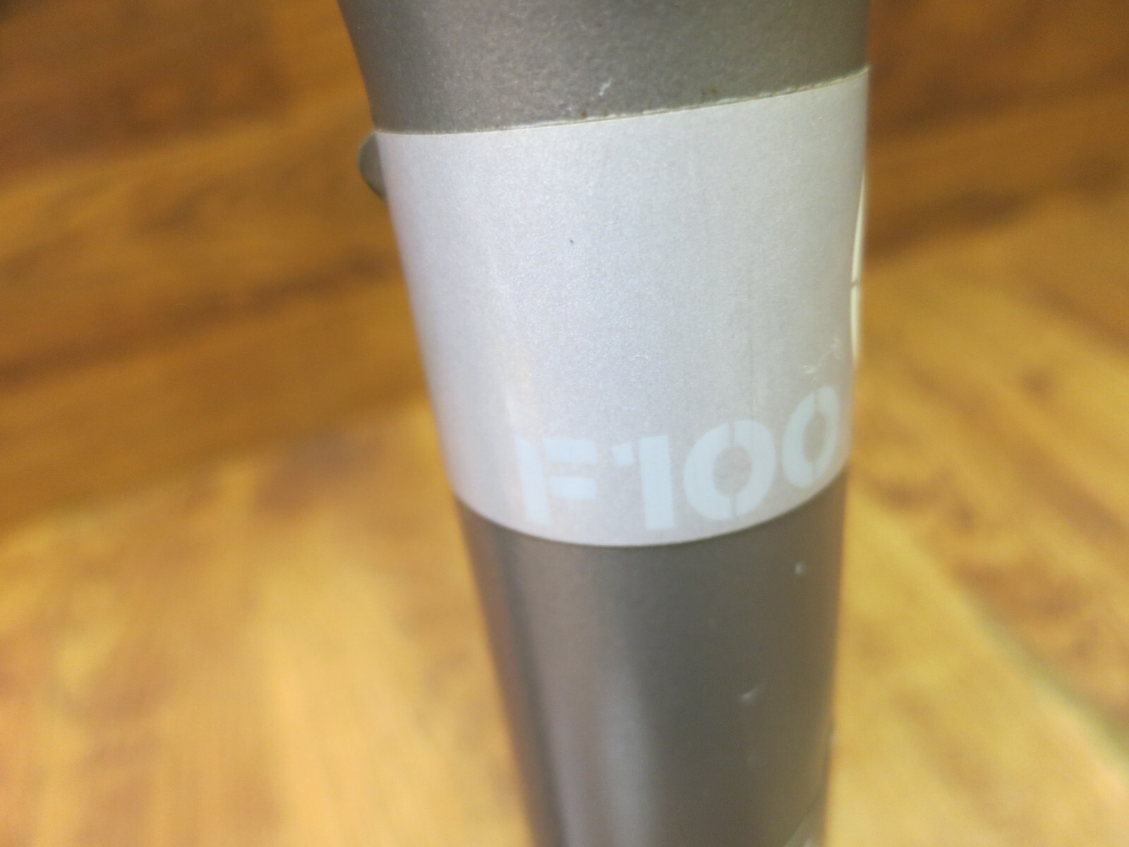 FOX RACING F100 1 1/8″ x 7 100x9qr DISC 26″ SUSPENSION FORK