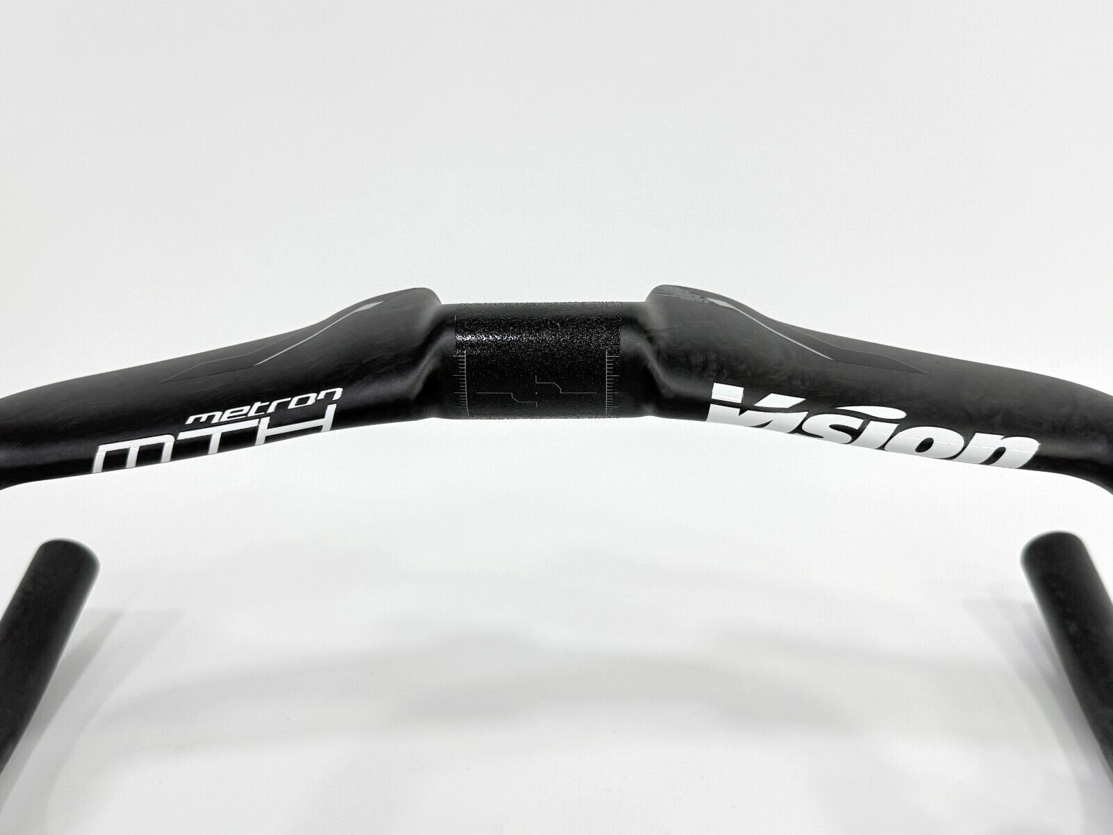 Vision Metron Track 31.8x365mm Carbon Drop Bar Handlebar (White Logo)