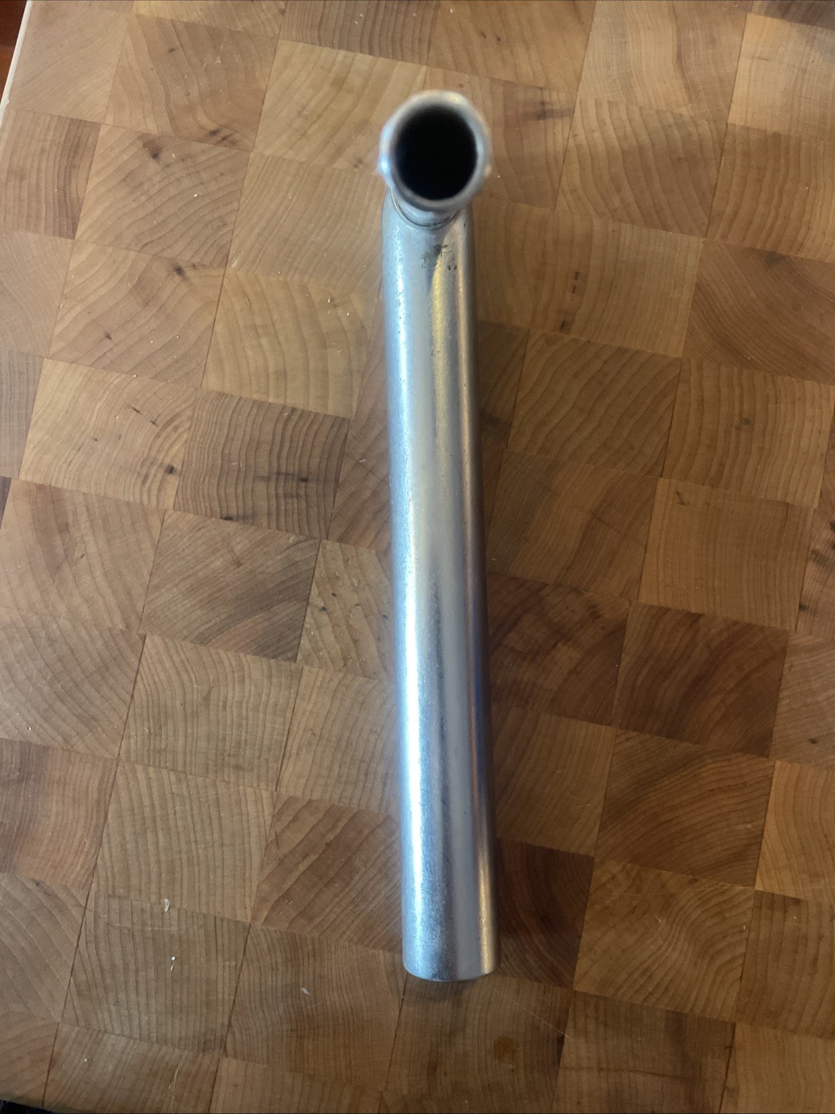 Vintage New-Old-Stock «LUCKY 7» Seatpost • 26.2mm. (NJ)