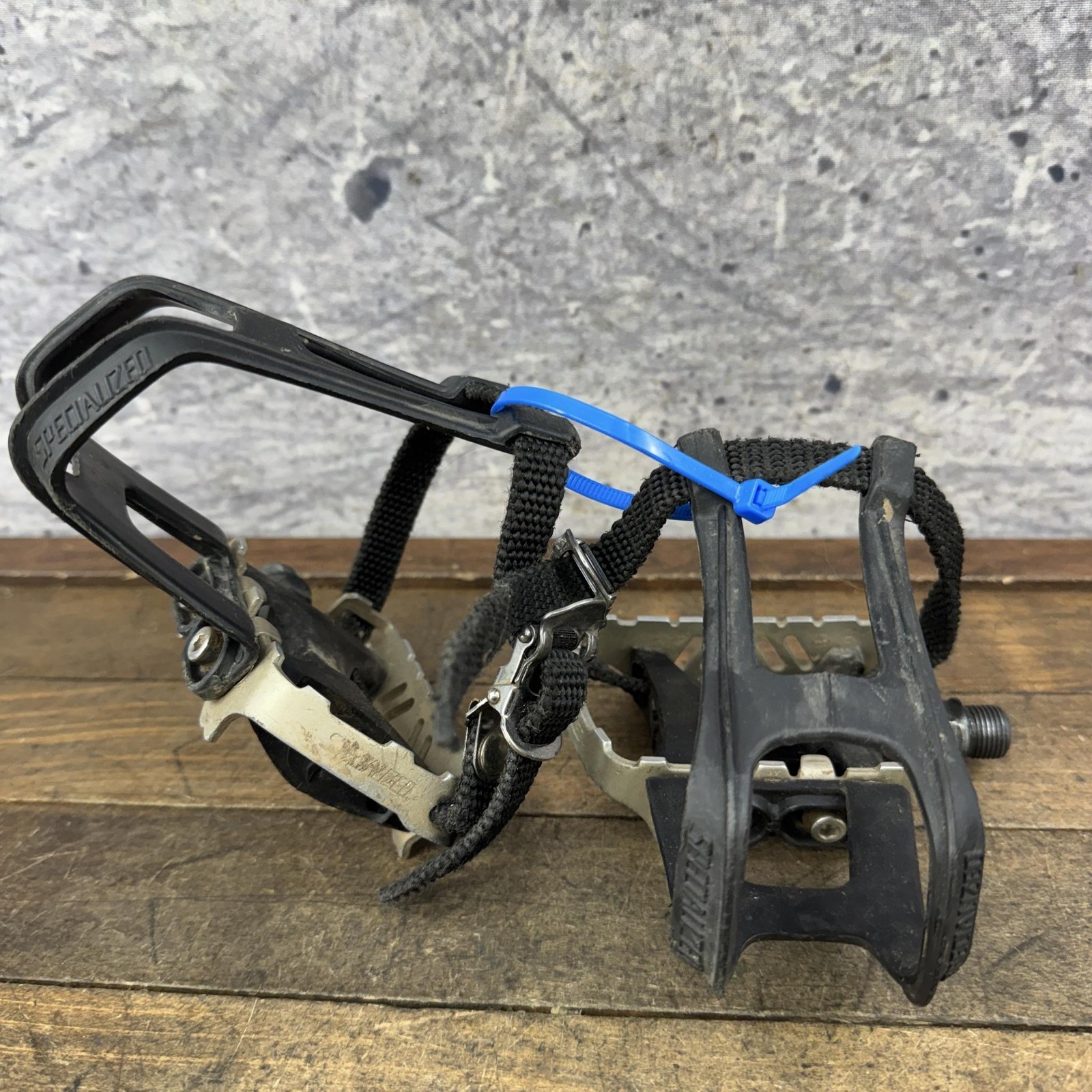 Vintage Specialized Platform Bike Pedals 9/16 1990s Toe Clips Straps Pair