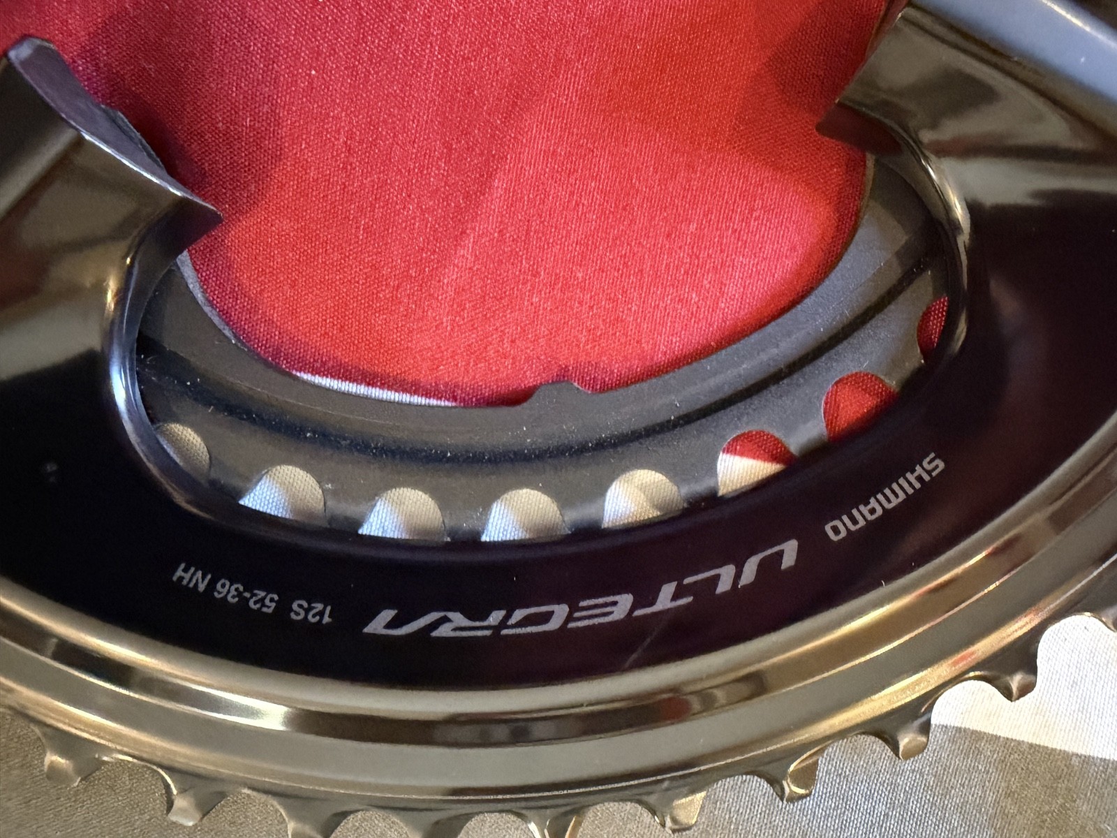 Shimano Ultegra R8100 52/36t 12-Speed Chainring Set