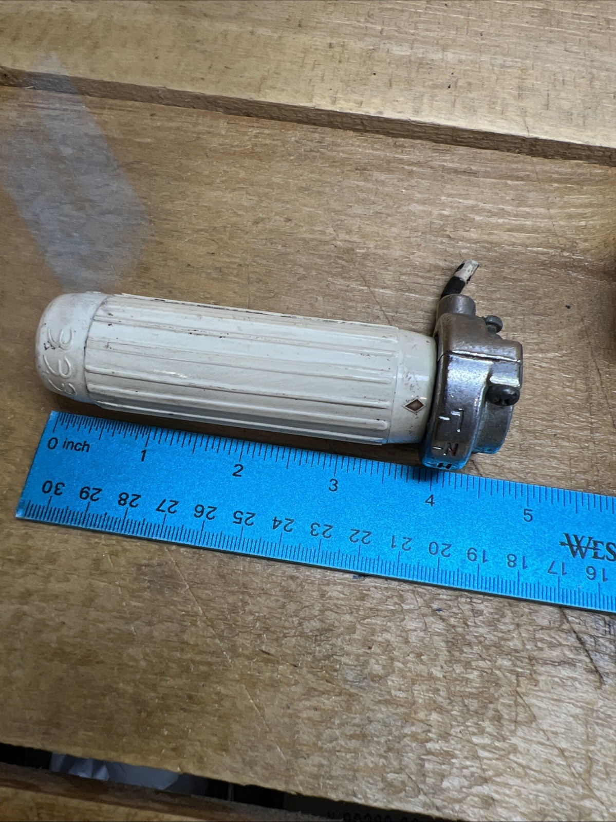 Vintage 333 (3-Speed) Bicycle Shifter And Grip (White) W/Cable Bracket