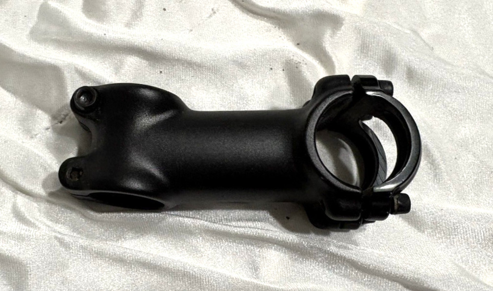 MTB Bike Stem, Black, 85mm 8 degree 4 bolt Giant
