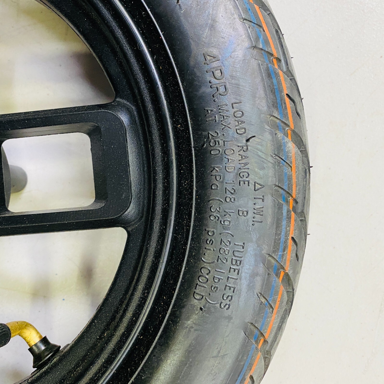 SWFT MAXX eMoped Scooter eBike Front 2.75-10 37J STD.RIM.MT 1.75 Tire w/ wheel