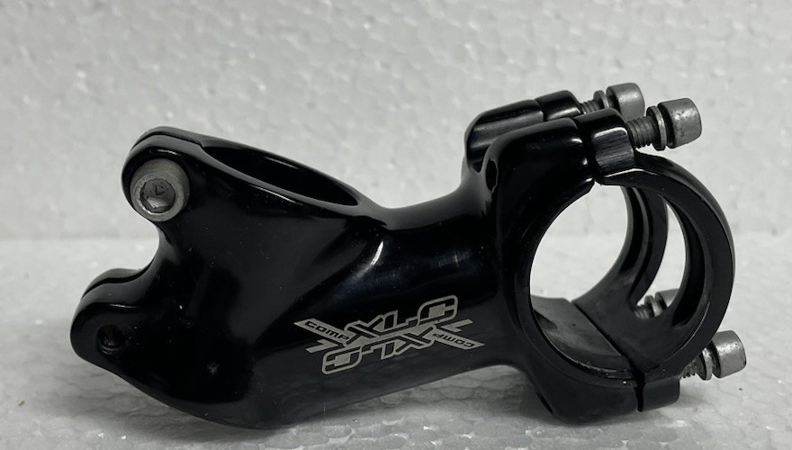 Black XL-C Comp Aluminum 55mm x 31.8mm x 45 Degree x 1-1/8″ Threadless Stem Used