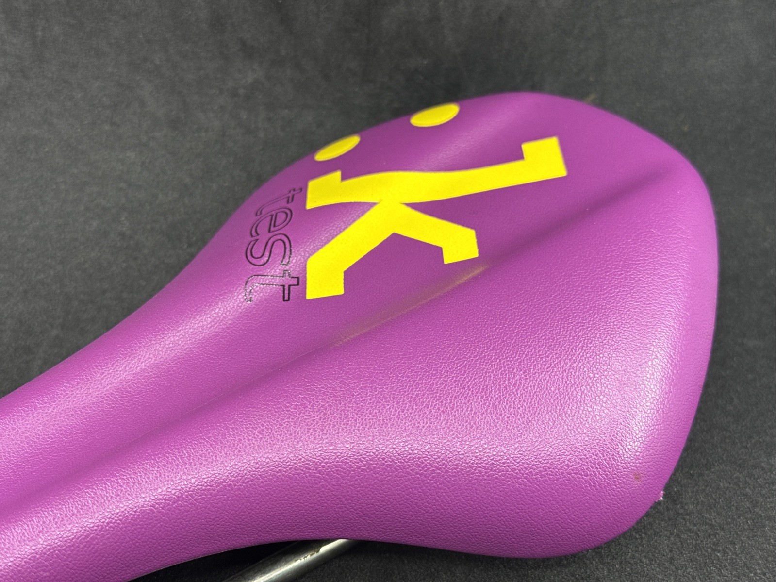 fi:zi’k Antares VS TEST Purple 142mm K:ium Rail Saddle EXCELLENT USED