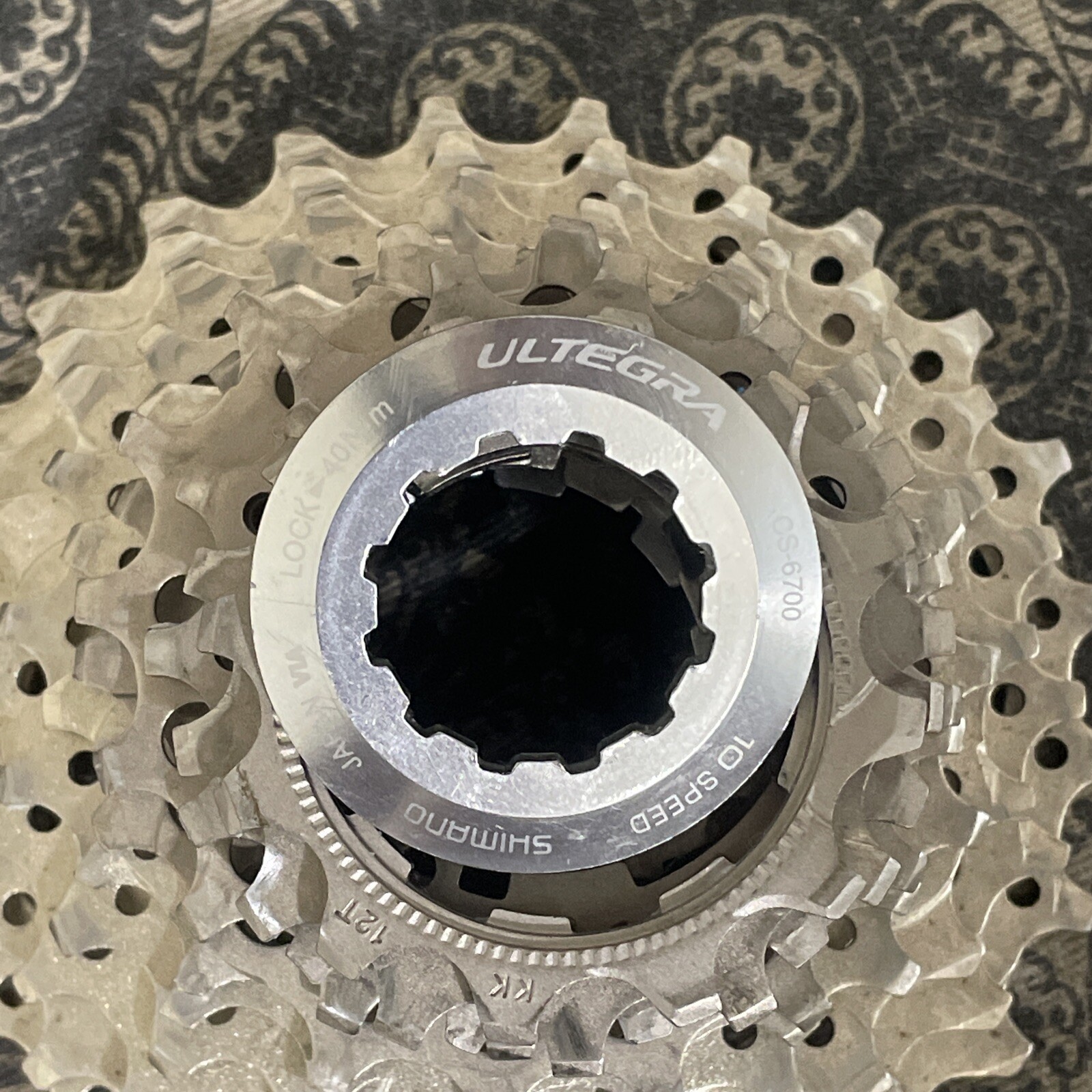 Shimano Ultegra CS-6700 10 Speed Cassette 12-25t(Preowned)