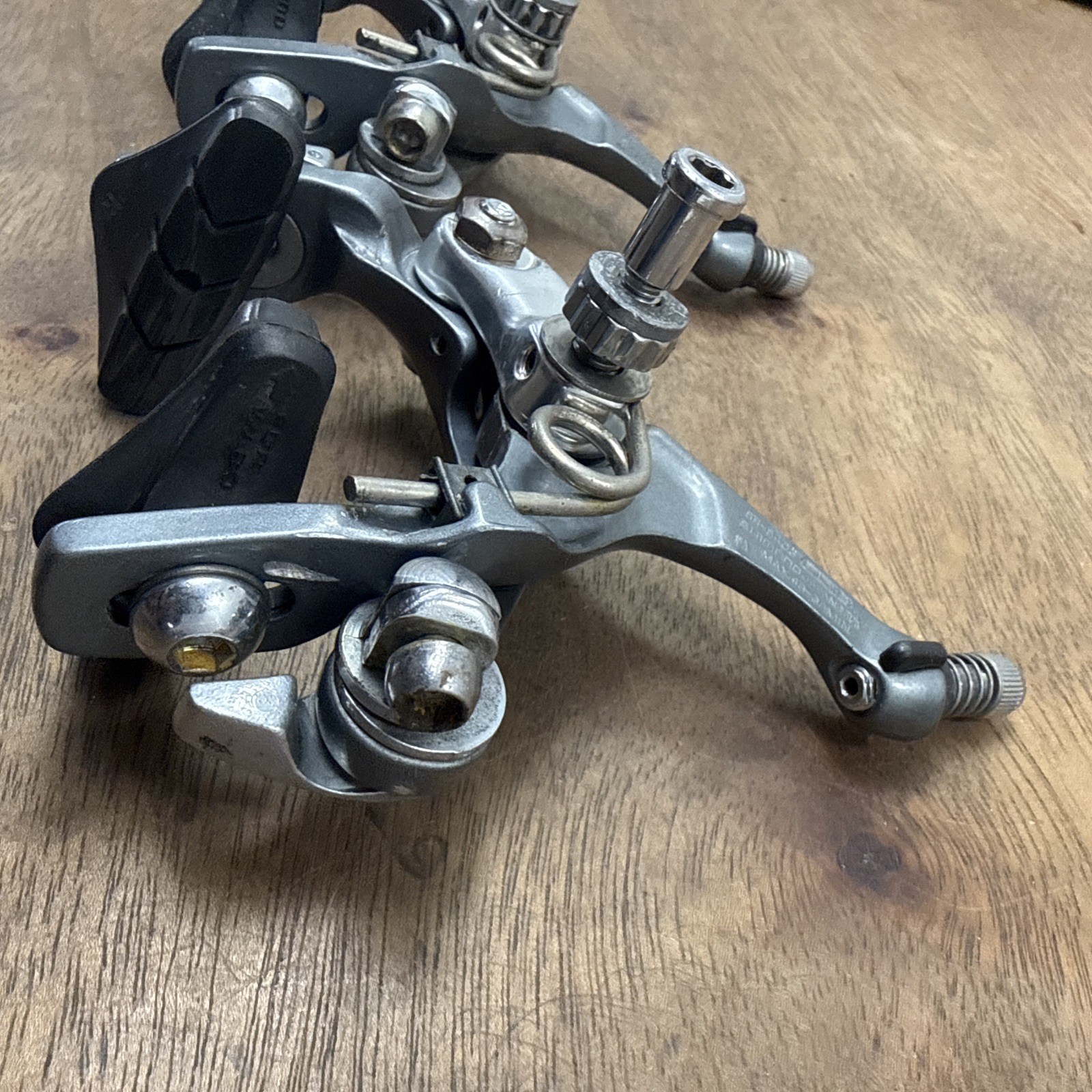 Shimano 600 BR-6403 Brakeset Road Bike Brake Calipers Dual Pivot
