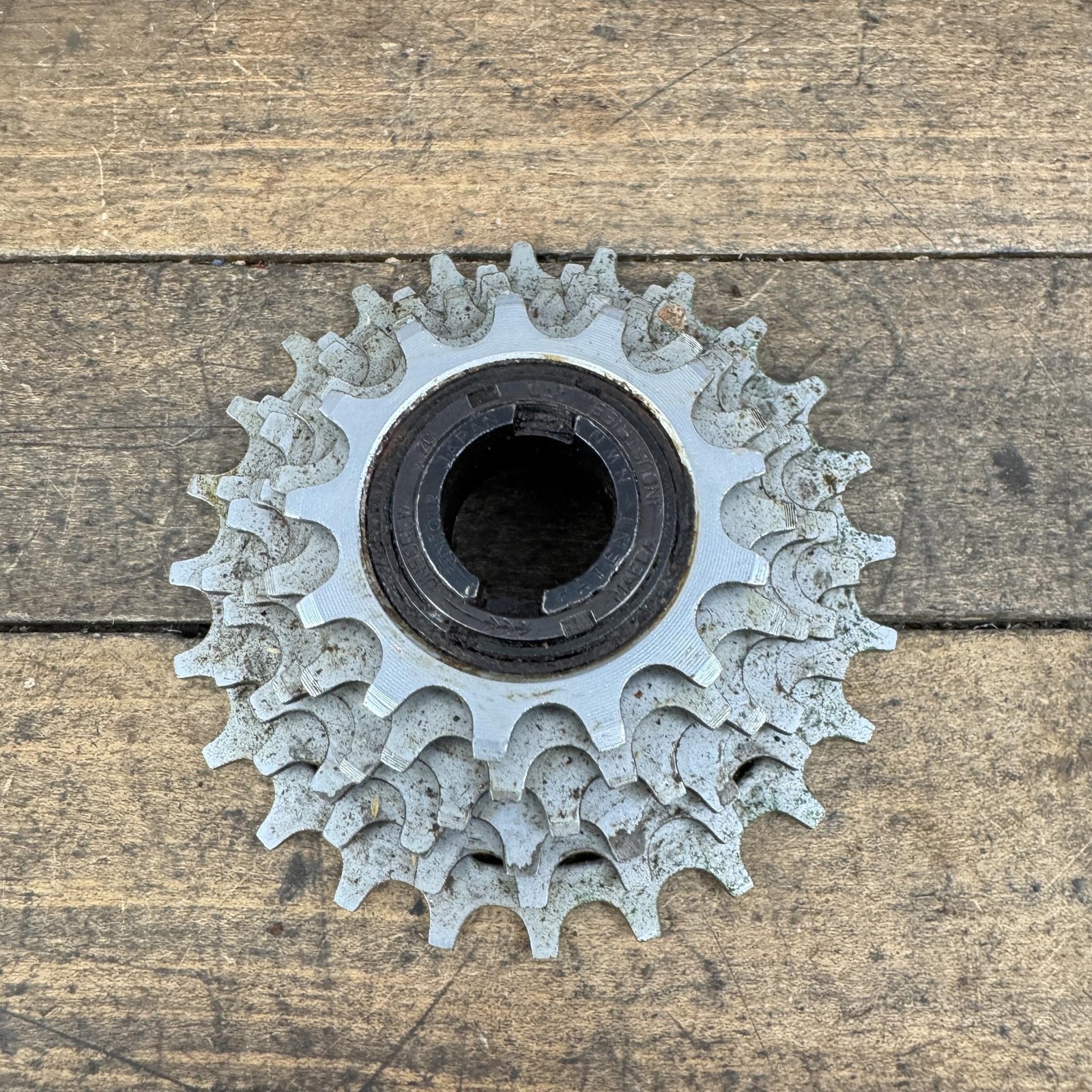 Vintage Suntour Freewheel 6 Speed 13-24T 24T Silver Steel Maeda Japan Road Bike