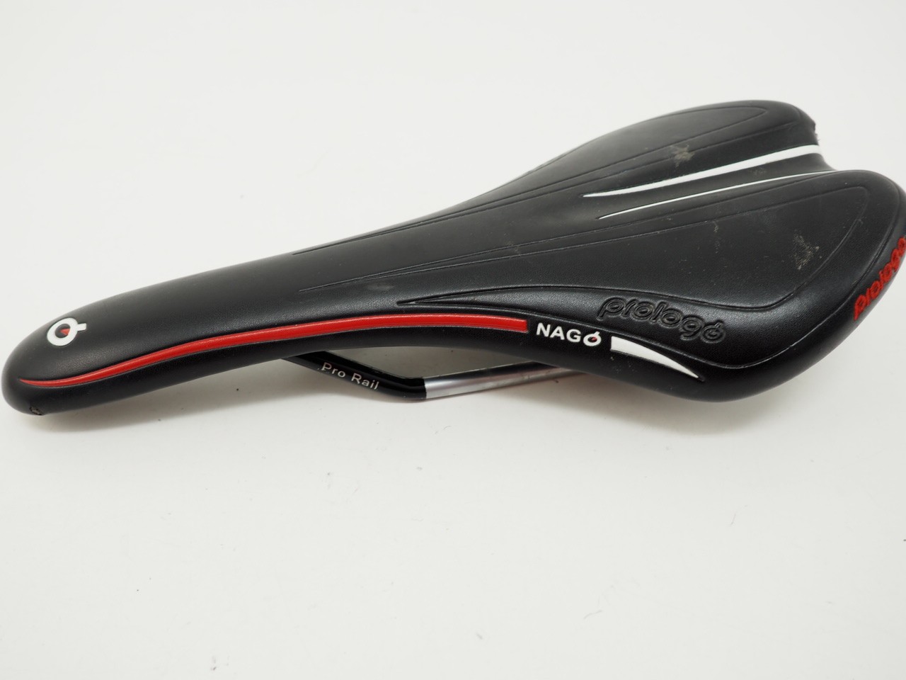 Prologo Nago Pro Stainless Steel Rails 7x7mm Black/Red 285mm x 135mm