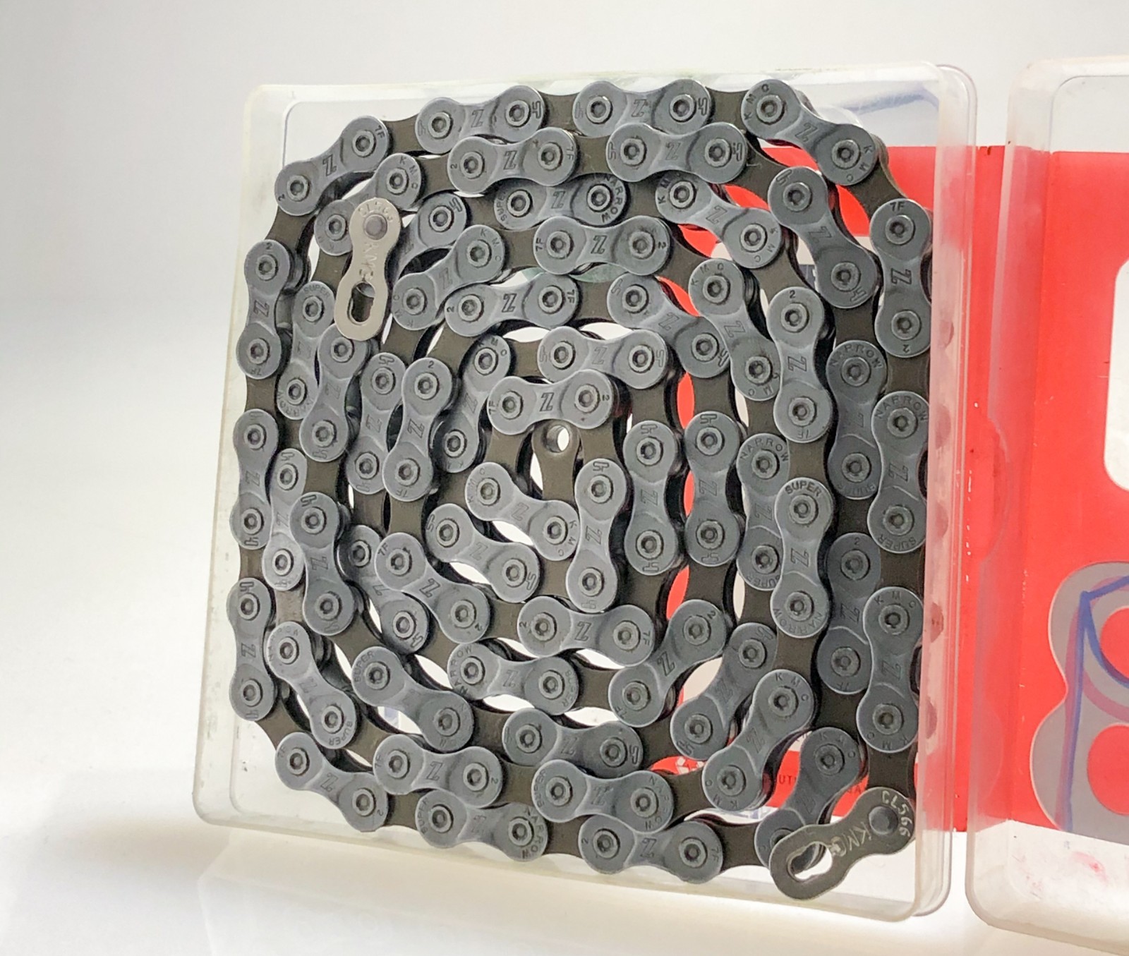 SRAM PC-830 KMC Z Super Narrow 9 sp Speed Chain Gray/Black with Powerlink – Used