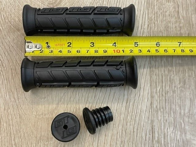NOS Old/Mid School BMX GT Chainring 44T & GT Handle Grips with End Caps Combo