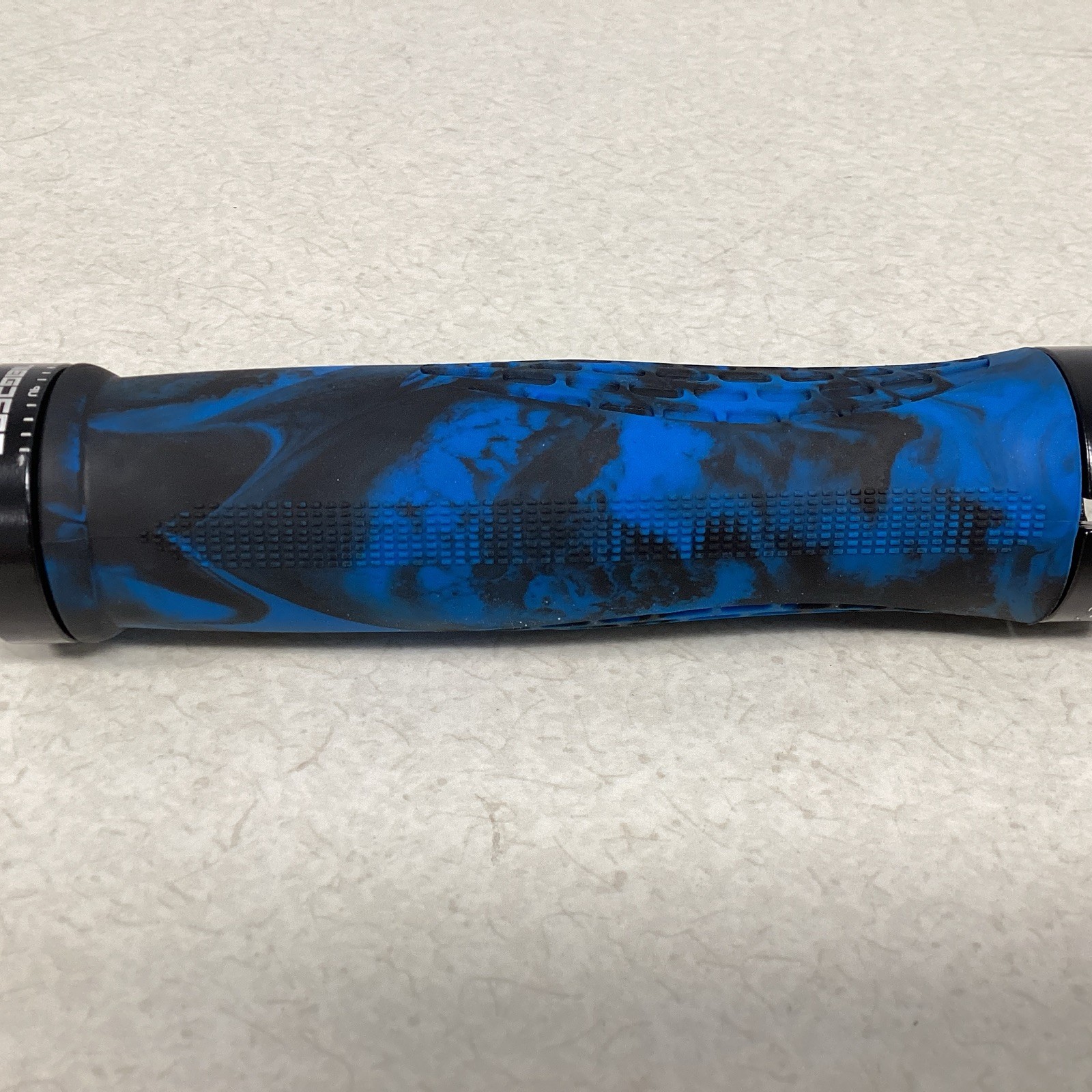 TOPCABIN Ergonomic Bike Grips Widen Holding Rubber Grips Rubber Blue (1 Pair)
