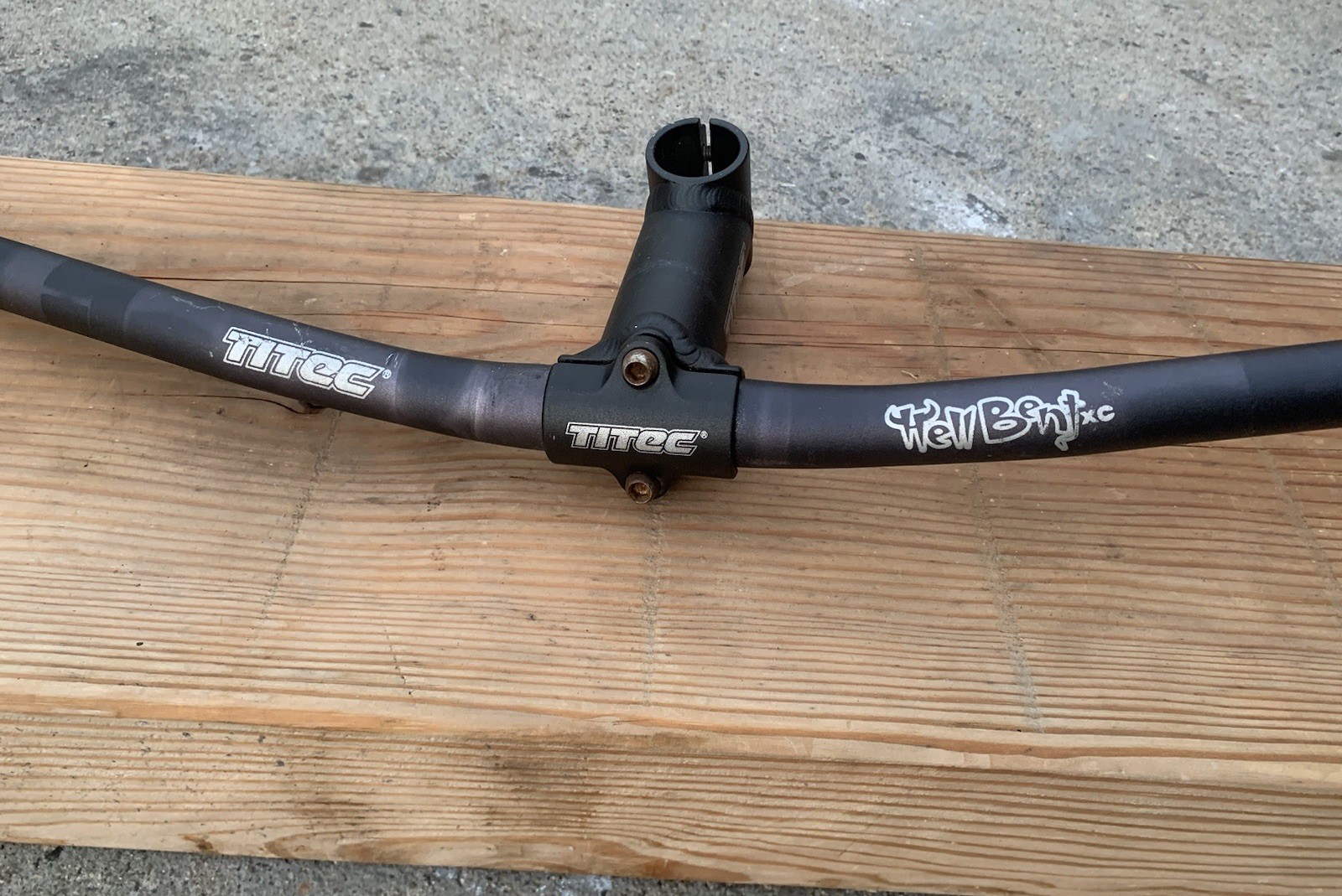 Vintage TITEC Hell Bent XC Riser MTB Aluminum Handlebar And Stem 640mm, Black