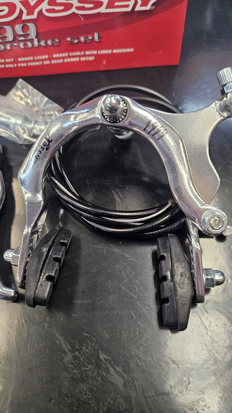 Odyssey 1999 break set Can be use for FRONT or REAR NEW