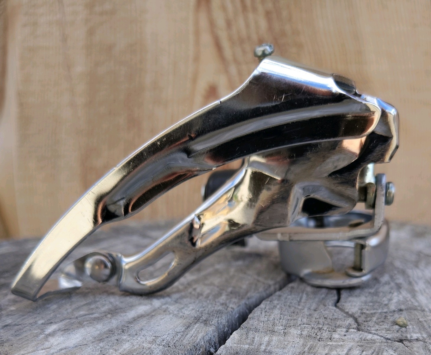 Shimano FD-M330 Front Derailleur 31.8 Low Mount Top Pull Japan Silver Vintage