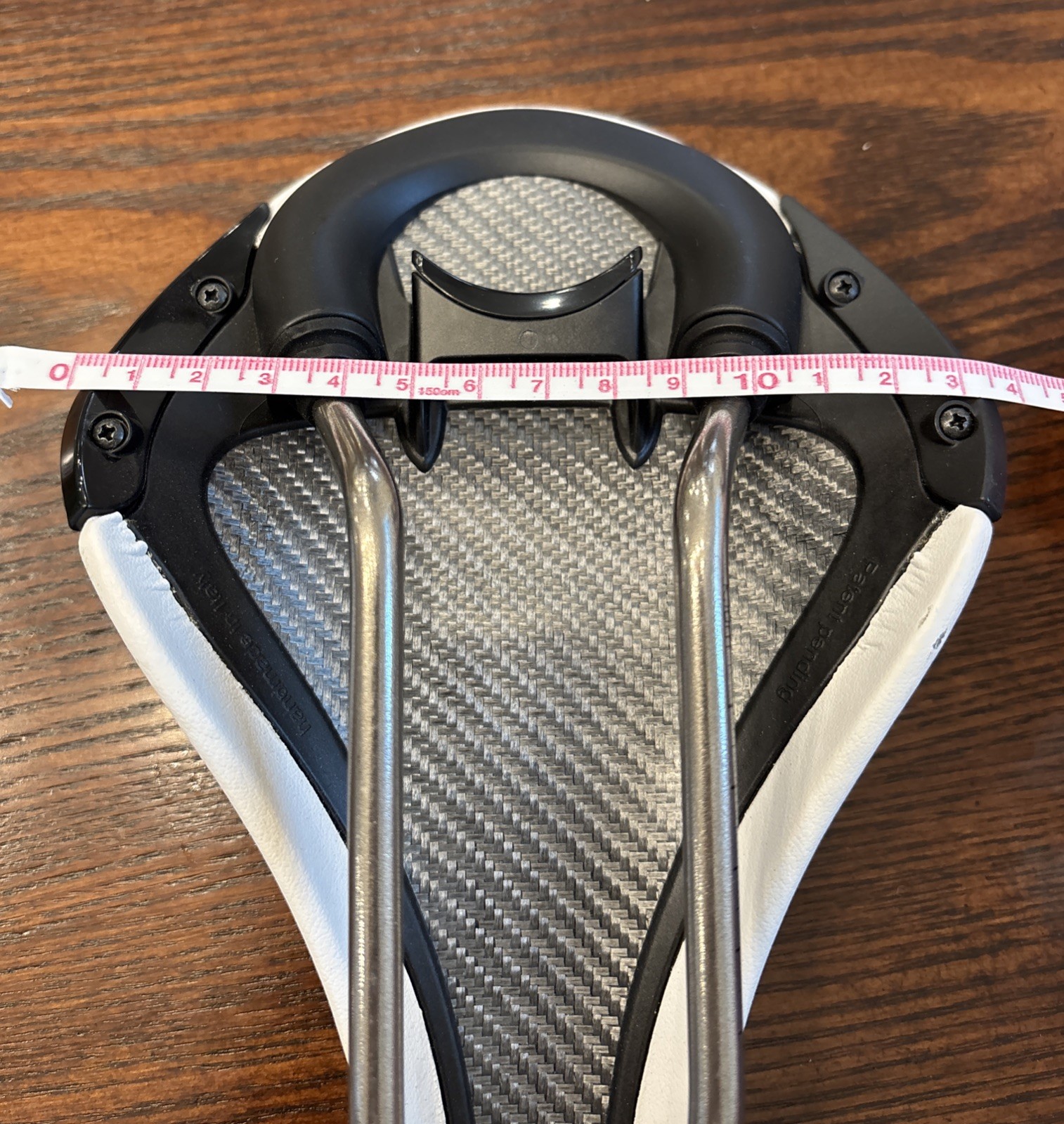 Fizik Fi’zi:k Aliante R3 Carbon Kium Rail Road Bike Saddle 140mm – Excellent