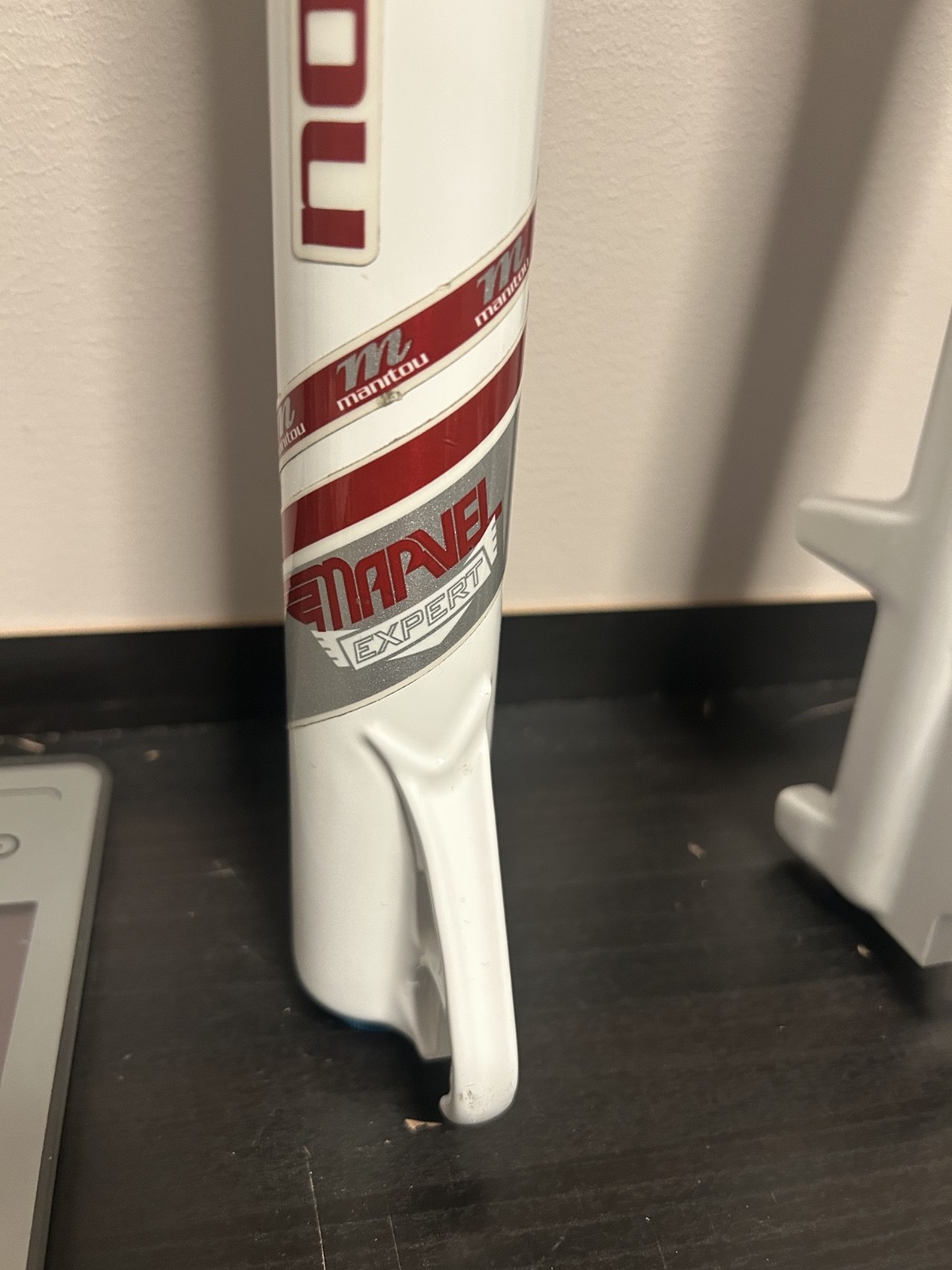 NEW Manitou Marvel Expert 26″ Fork 100mm Travel Taper QR DSC