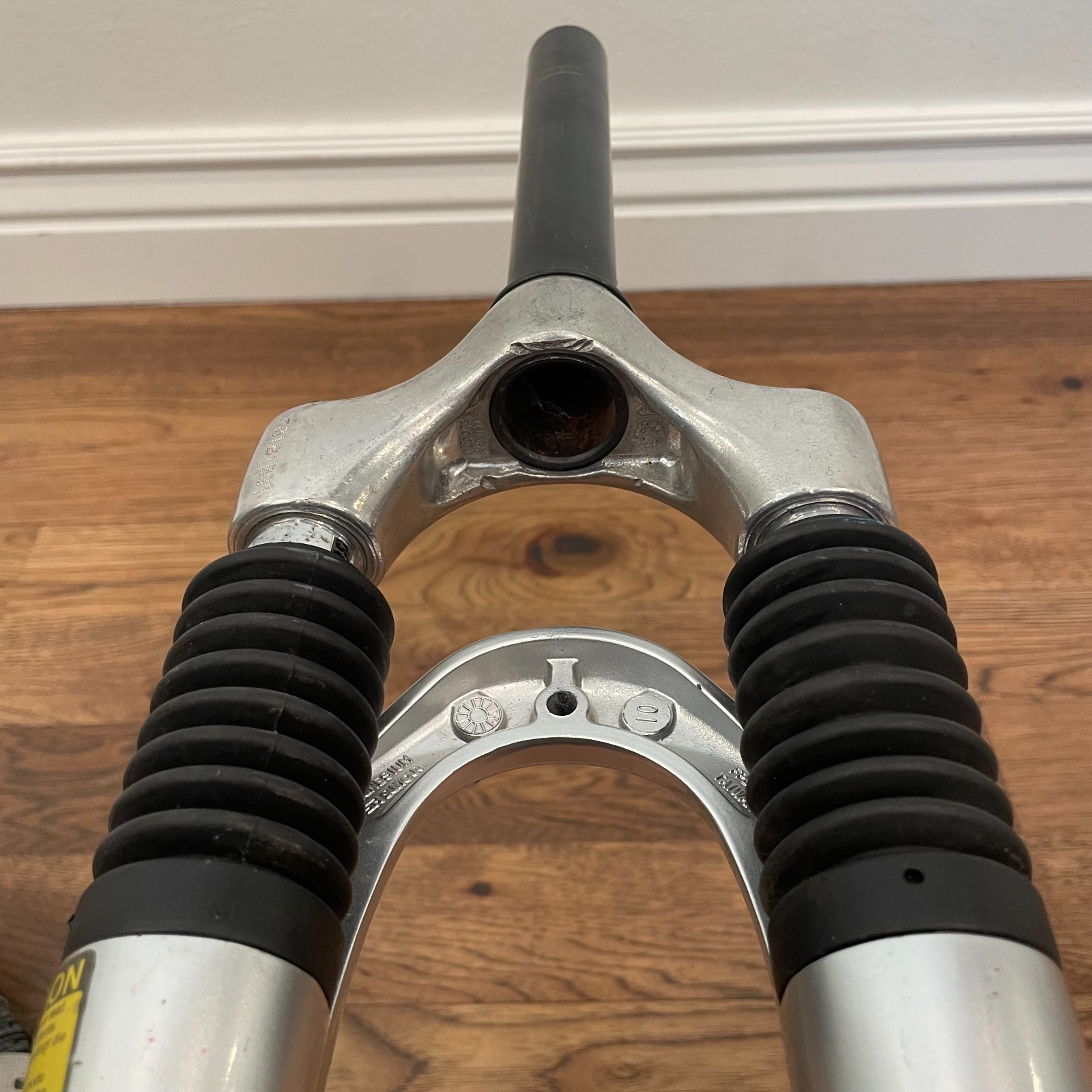 SR Suntour MG NCX D Suspension Fork Aluminum Alloy Silver