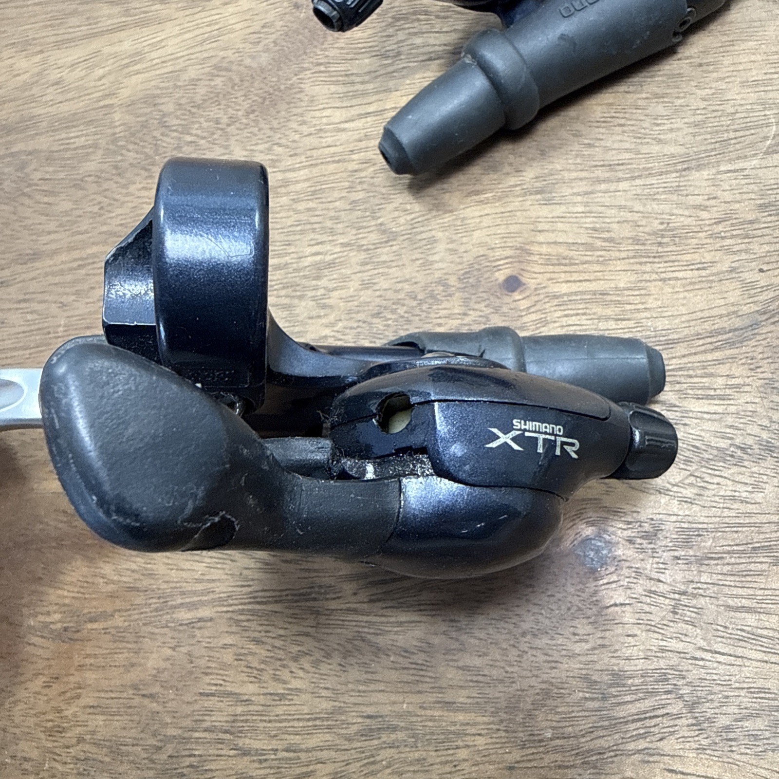 Shimano XTR ST-M900 8 Speed STI Shifter Cantilever Brake Levers Pair