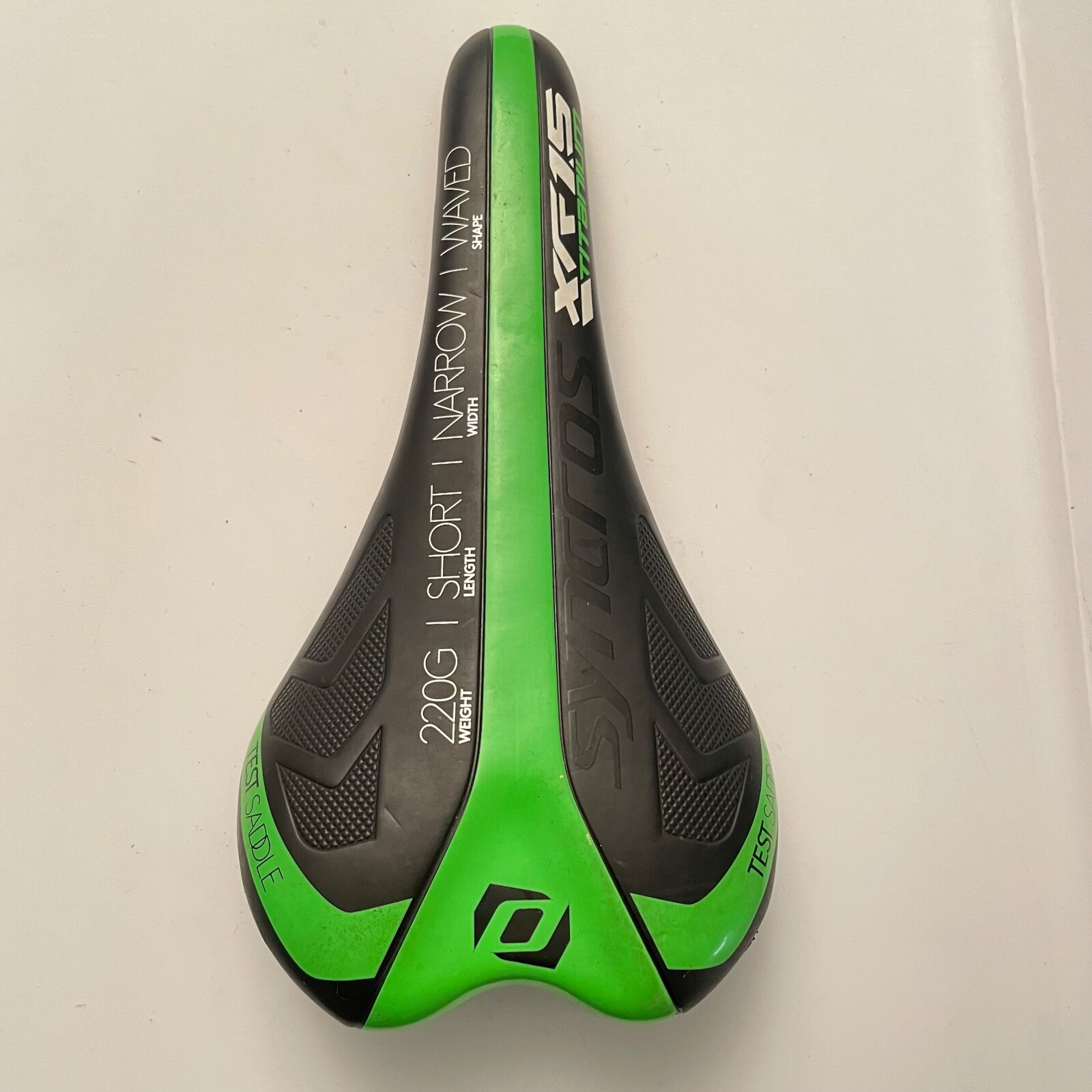 Syncros XR 1.5 Titanium Test Saddle Hollow Ti Rail 220g Short Narrow Bike Seat